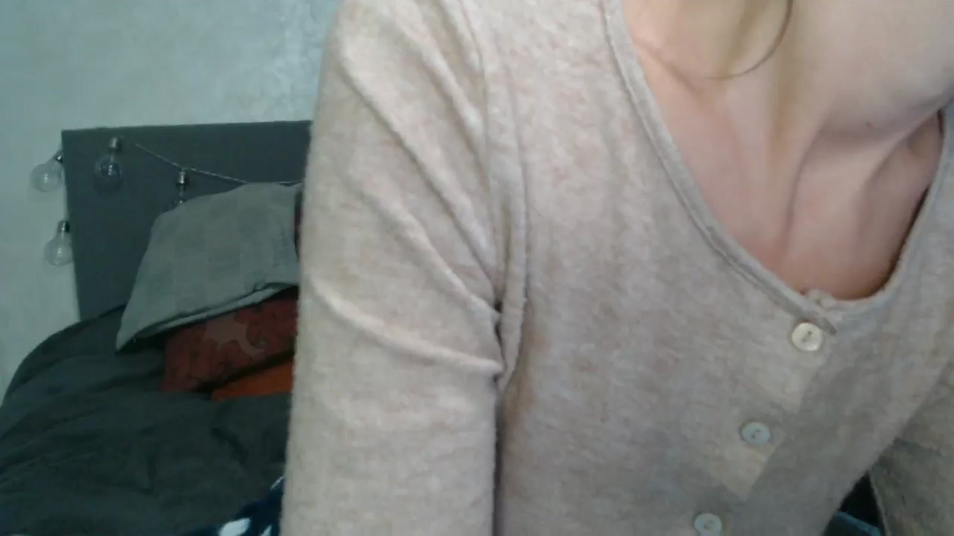 Gallery image thumbnail from Nora_Sweet's myfreecams stream on, 10/07/2024, 11:57 image 10 of 20