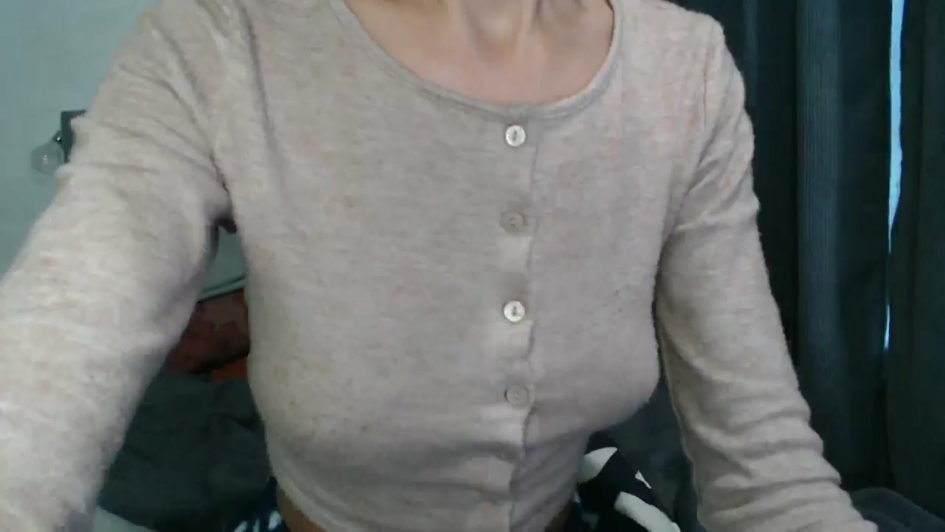Gallery image thumbnail from Nora_Sweet's myfreecams stream on, 10/07/2024, 12:14 image 3 of 20