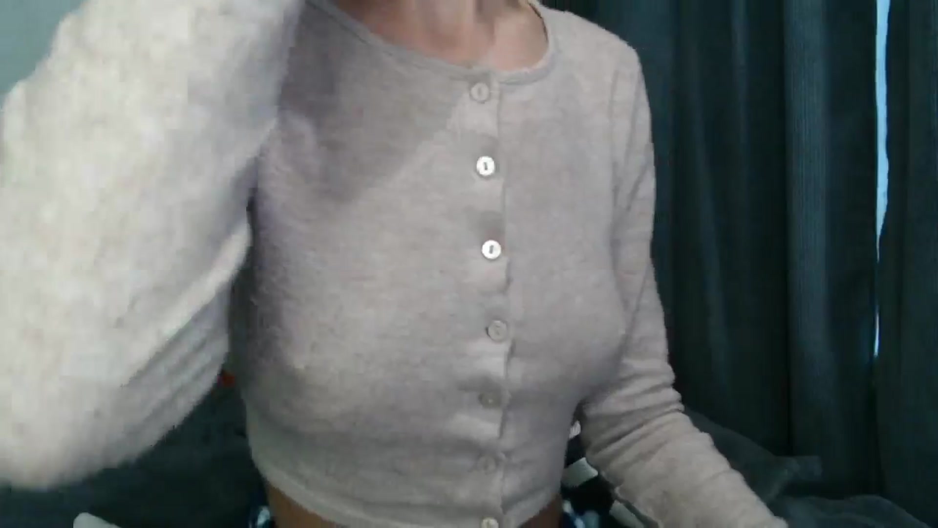Gallery image thumbnail from Nora_Sweet's myfreecams stream on, 10/07/2024, 12:14 image 9 of 20