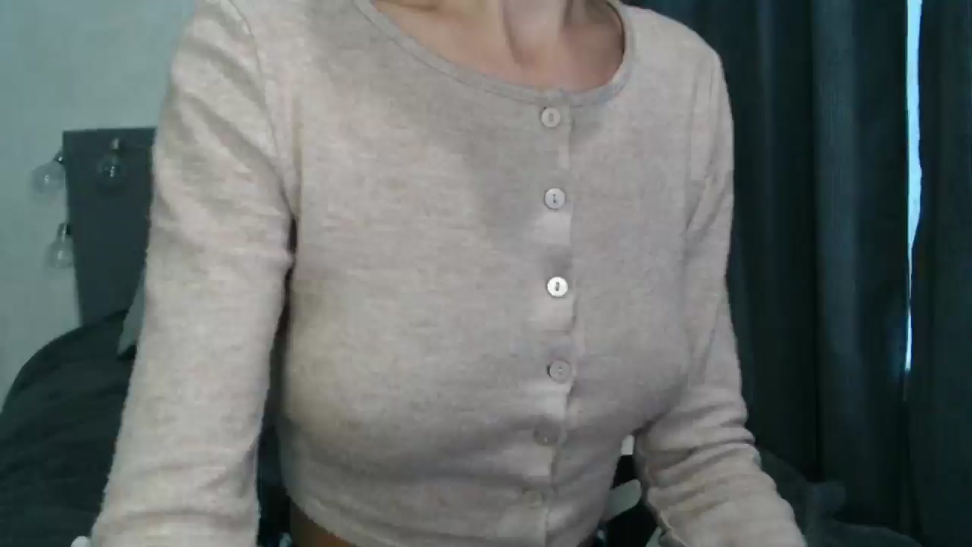 Gallery image thumbnail from Nora_Sweet's myfreecams stream on, 10/07/2024, 12:14 image 12 of 20