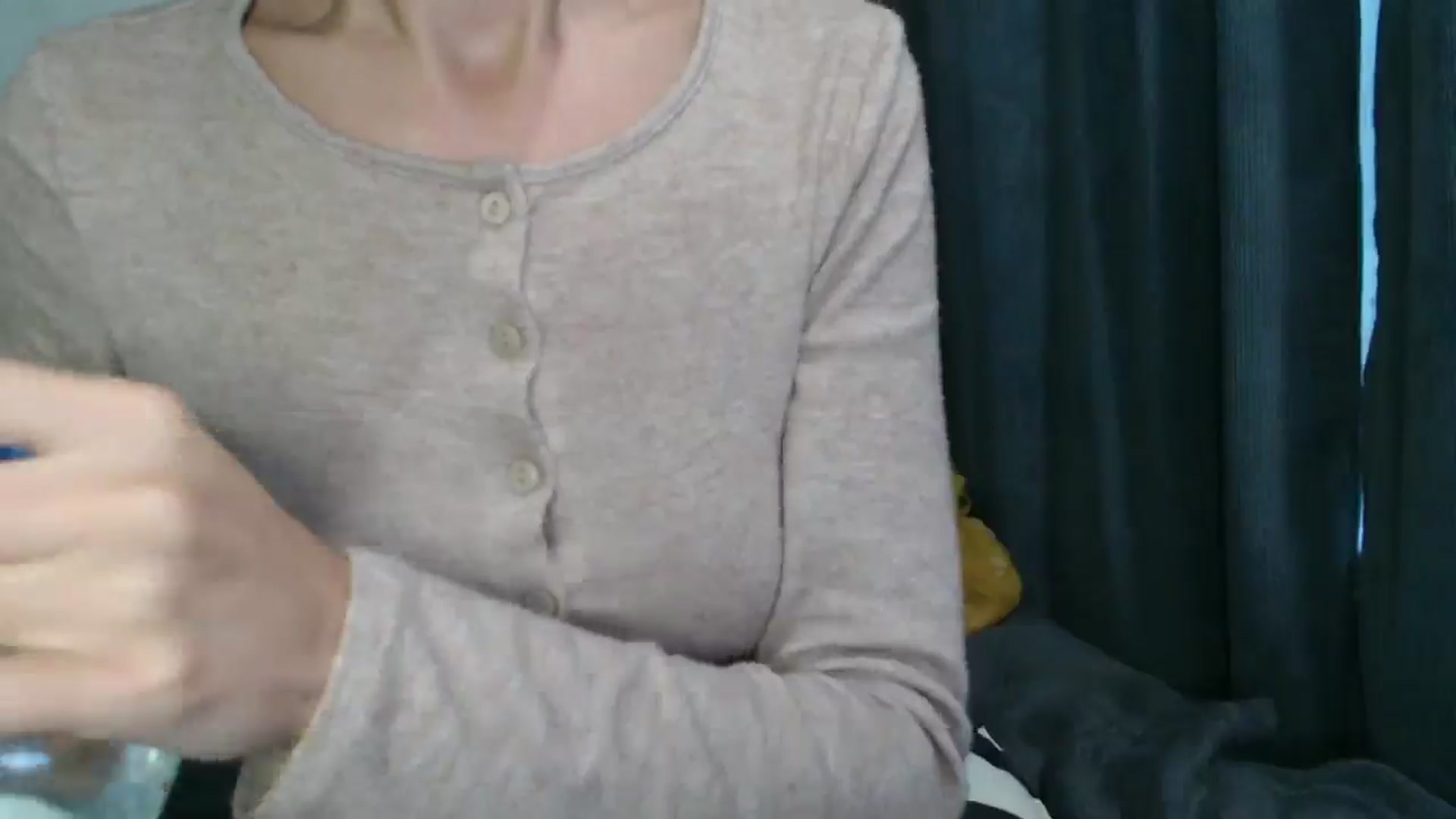 Gallery image thumbnail from Nora_Sweet's myfreecams stream on, 10/07/2024, 12:14 image 4 of 20