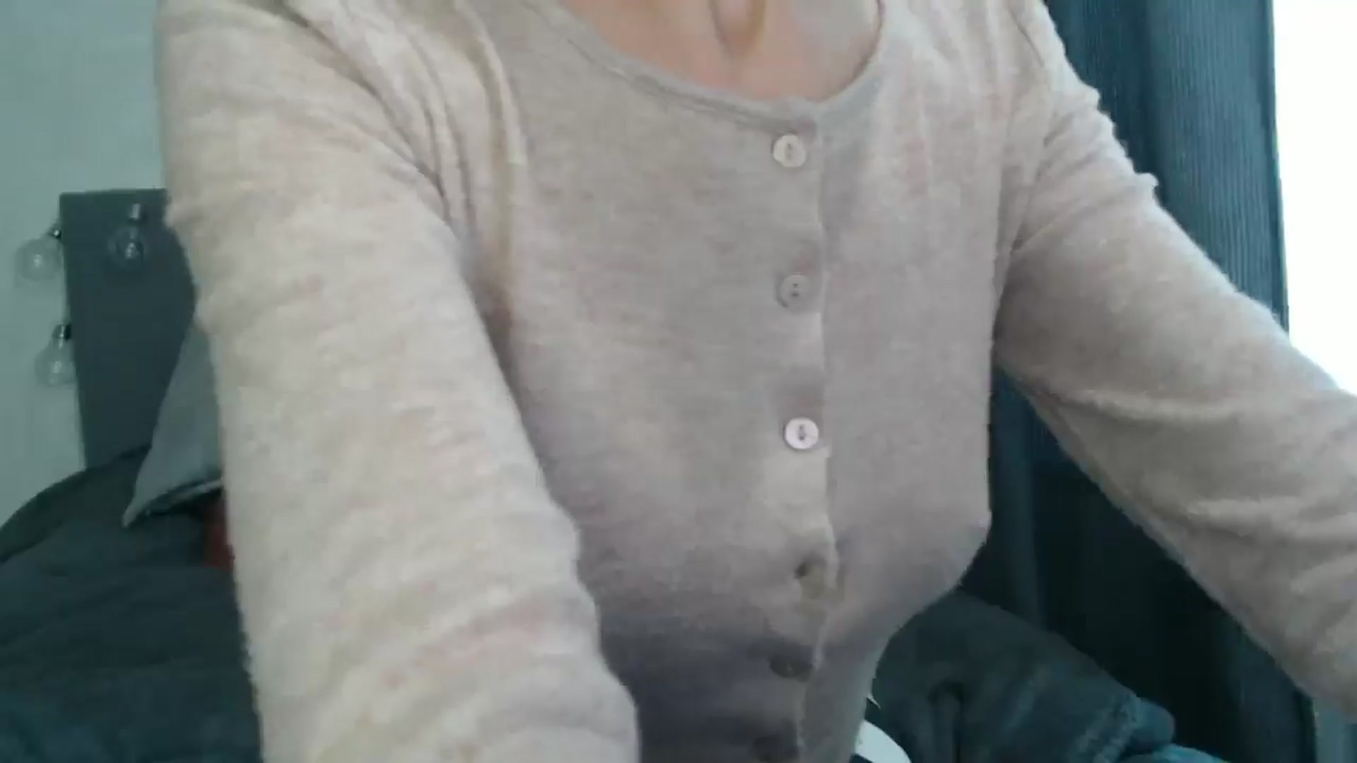 Gallery image thumbnail from Nora_Sweet's myfreecams stream on, 10/08/2024, 10:27 image 11 of 20
