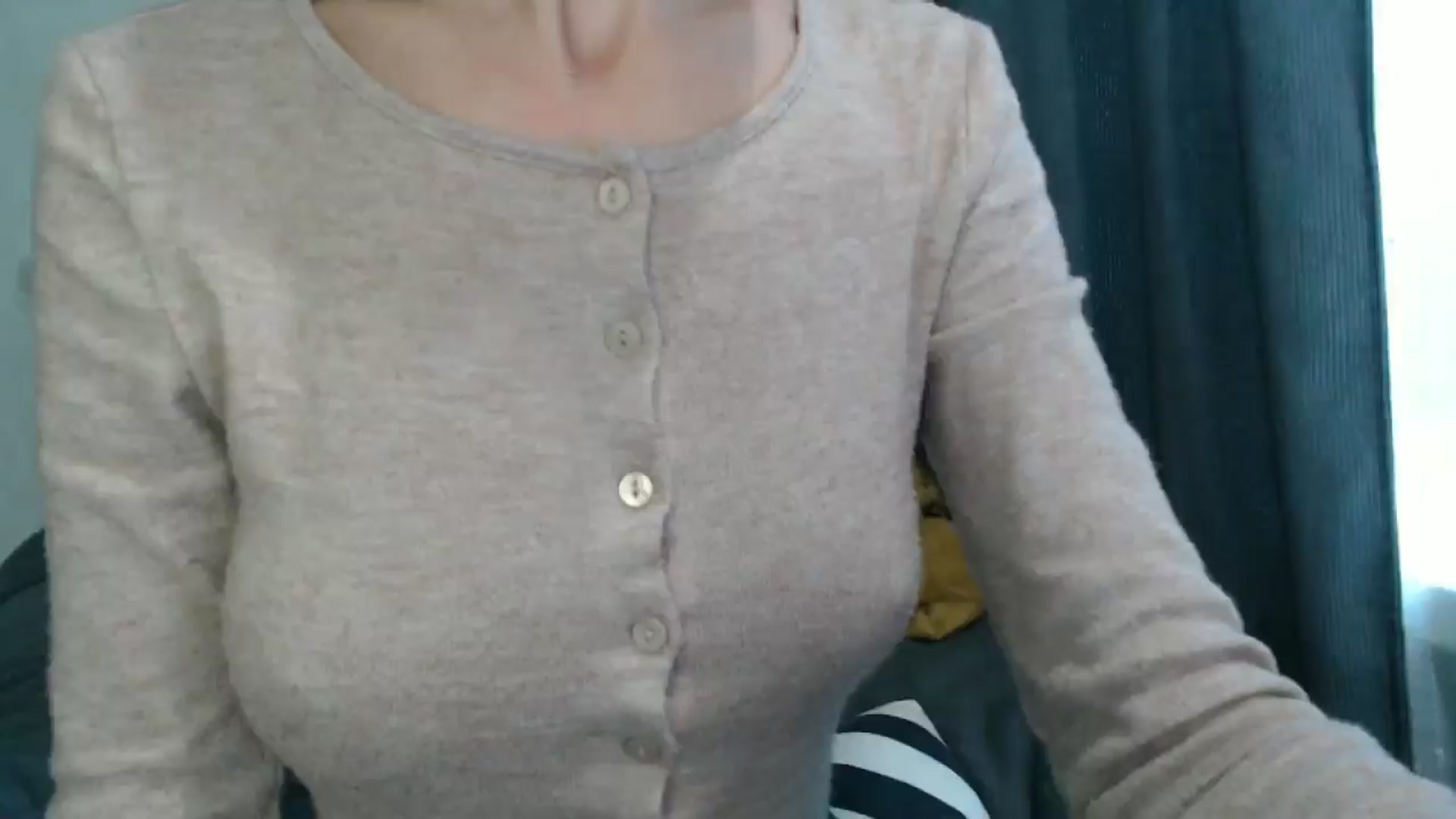 Gallery image thumbnail from Nora_Sweet's myfreecams stream on, 10/08/2024, 10:27 image 10 of 20