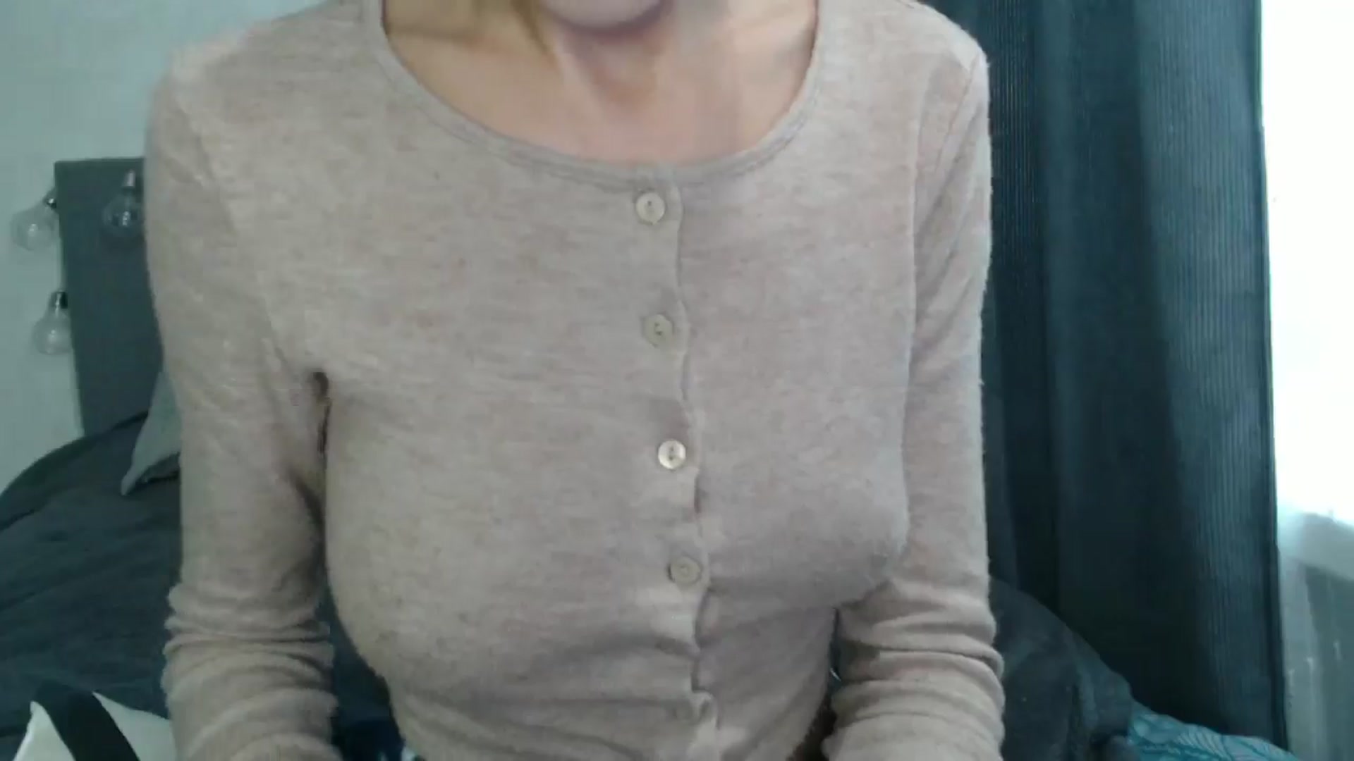 Gallery image thumbnail from Nora_Sweet's myfreecams stream on, 10/08/2024, 11:24 image 6 of 20