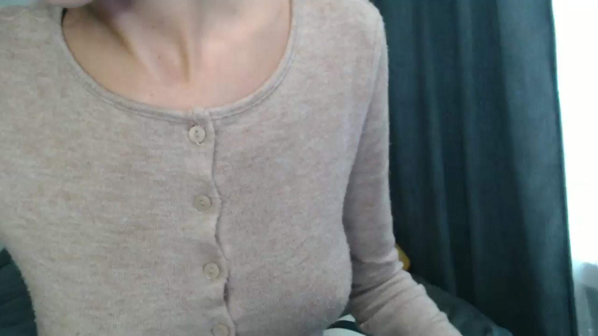 Gallery image thumbnail from Nora_Sweet's myfreecams stream on, 10/08/2024, 11:24 image 4 of 20