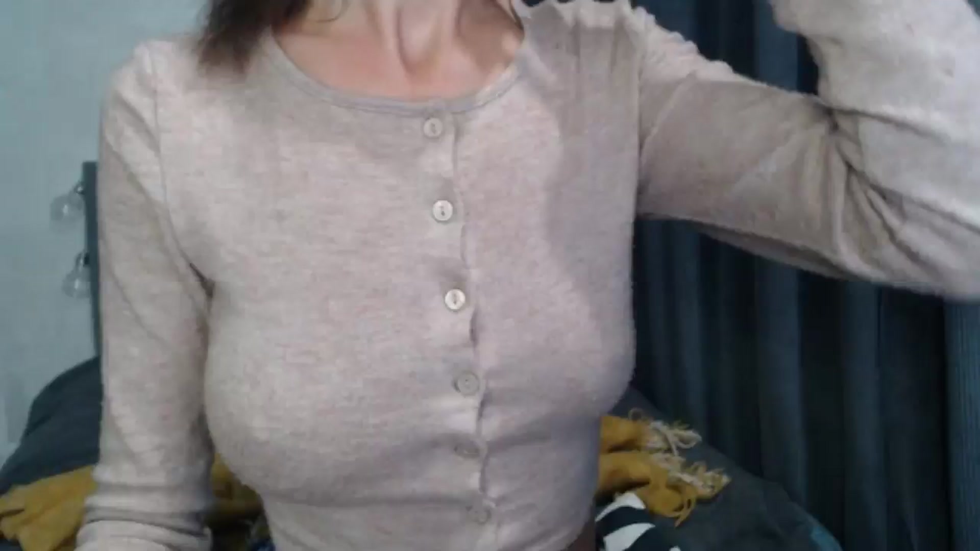Gallery image thumbnail from Nora_Sweet's myfreecams stream on, 10/13/2024, 15:03 image 1 of 20