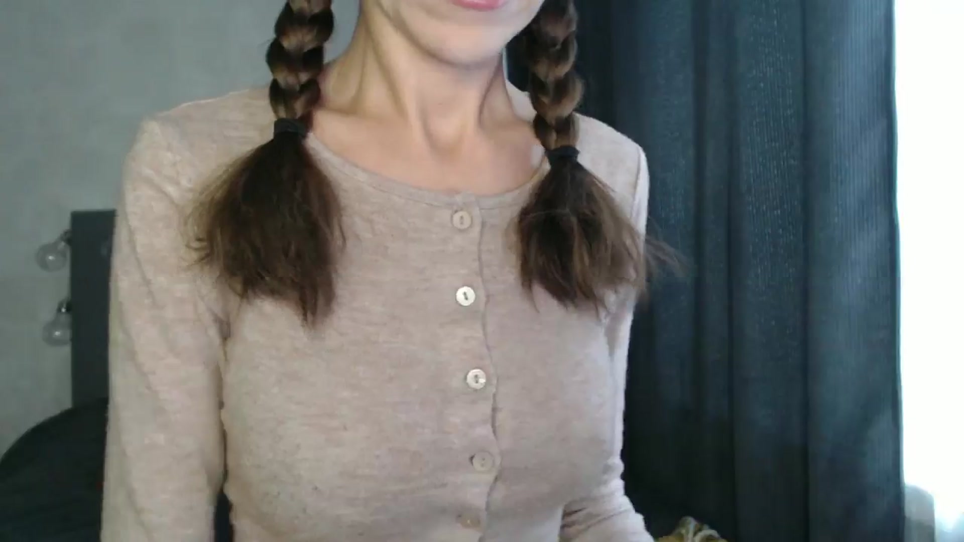 Gallery image thumbnail from Nora_Sweet's myfreecams stream on, 10/14/2024, 09:33 image 8 of 20