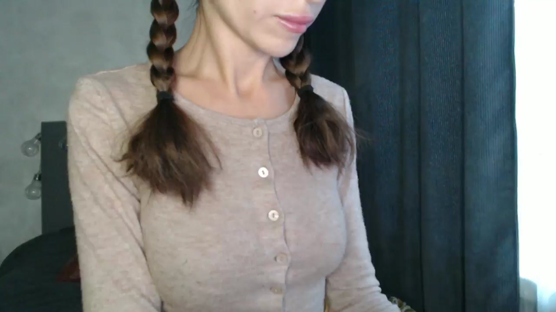 Gallery image thumbnail from Nora_Sweet's myfreecams stream on, 10/14/2024, 09:33 image 16 of 20
