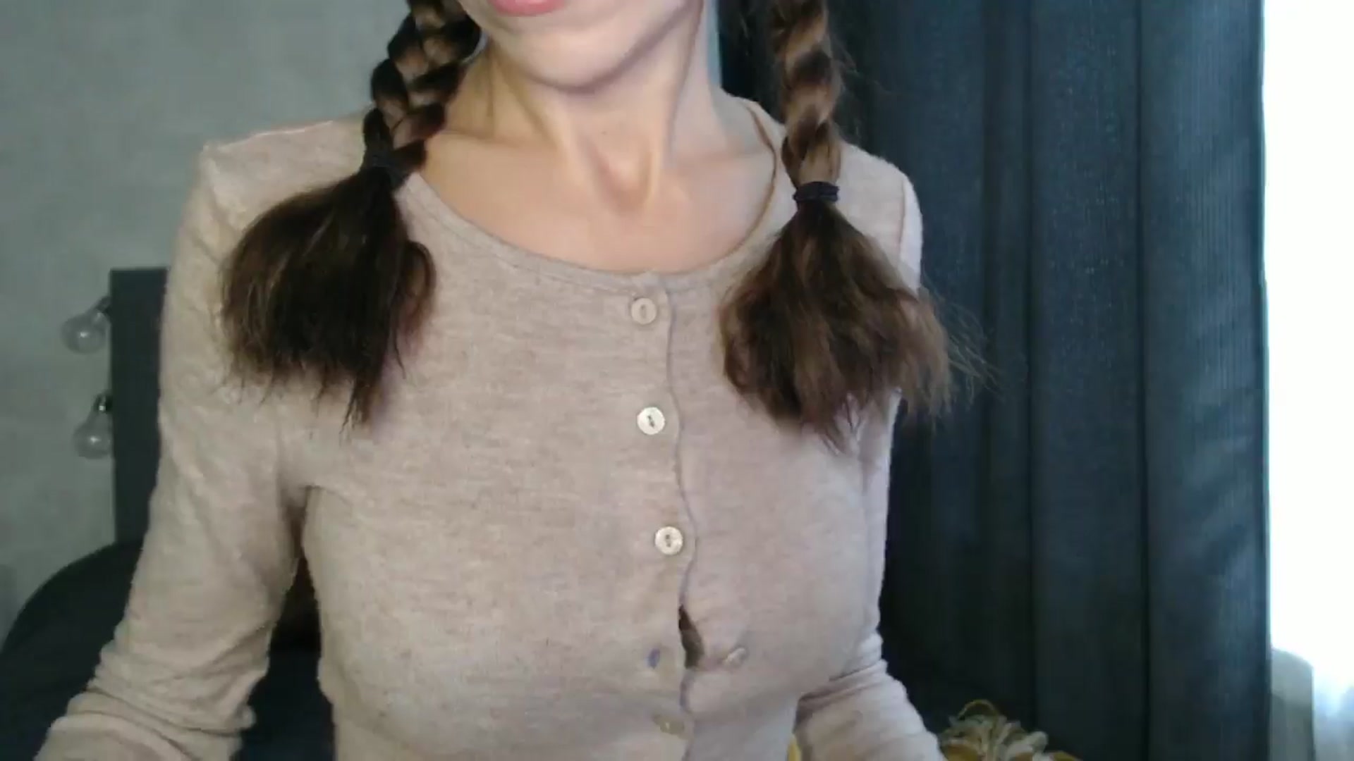 Gallery image thumbnail from Nora_Sweet's myfreecams stream on, 10/14/2024, 10:25 image 4 of 20