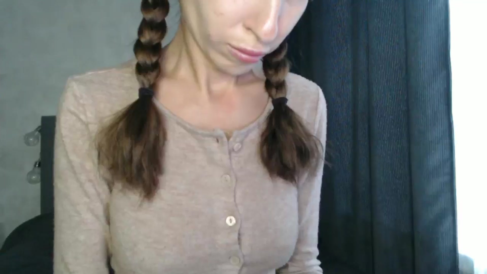 Gallery image thumbnail from Nora_Sweet's myfreecams stream on, 10/14/2024, 10:25 image 18 of 20