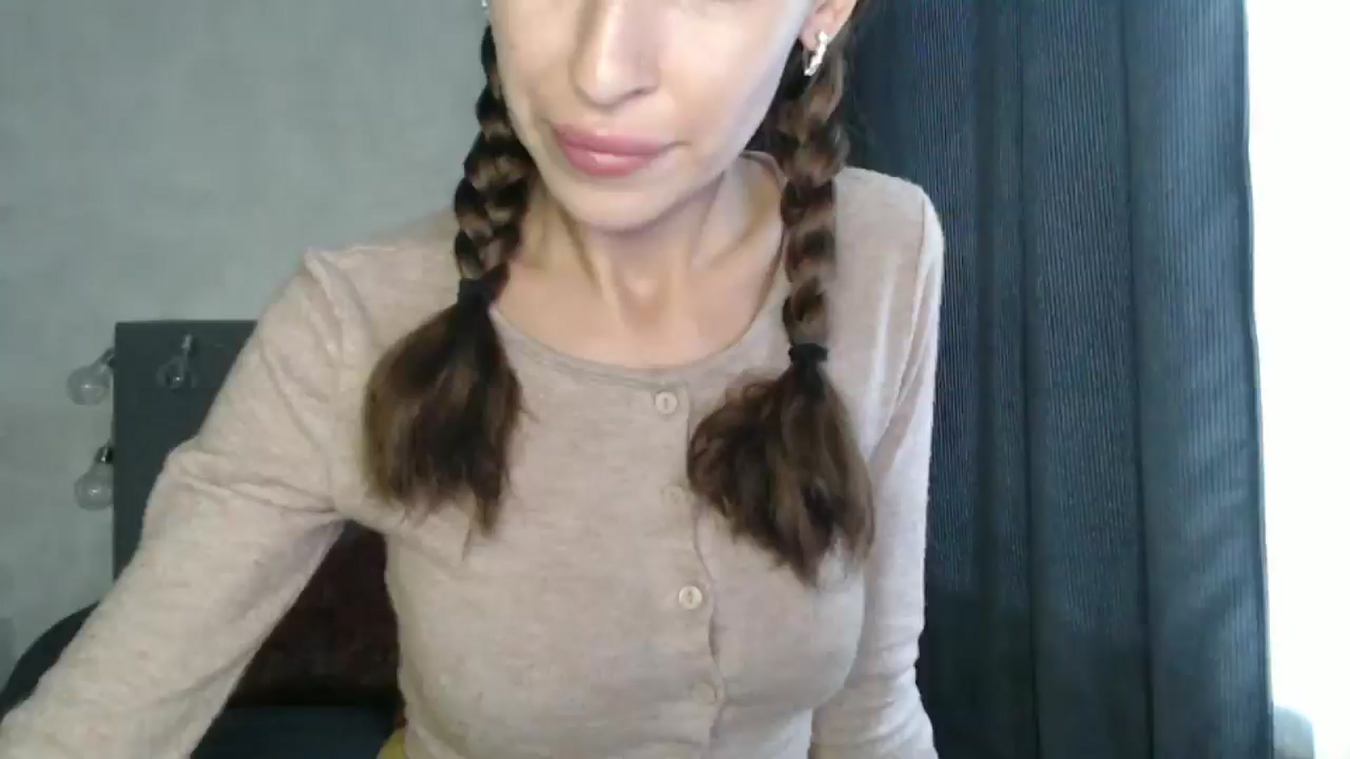 Gallery image thumbnail from Nora_Sweet's myfreecams stream on, 10/14/2024, 10:25 image 12 of 20