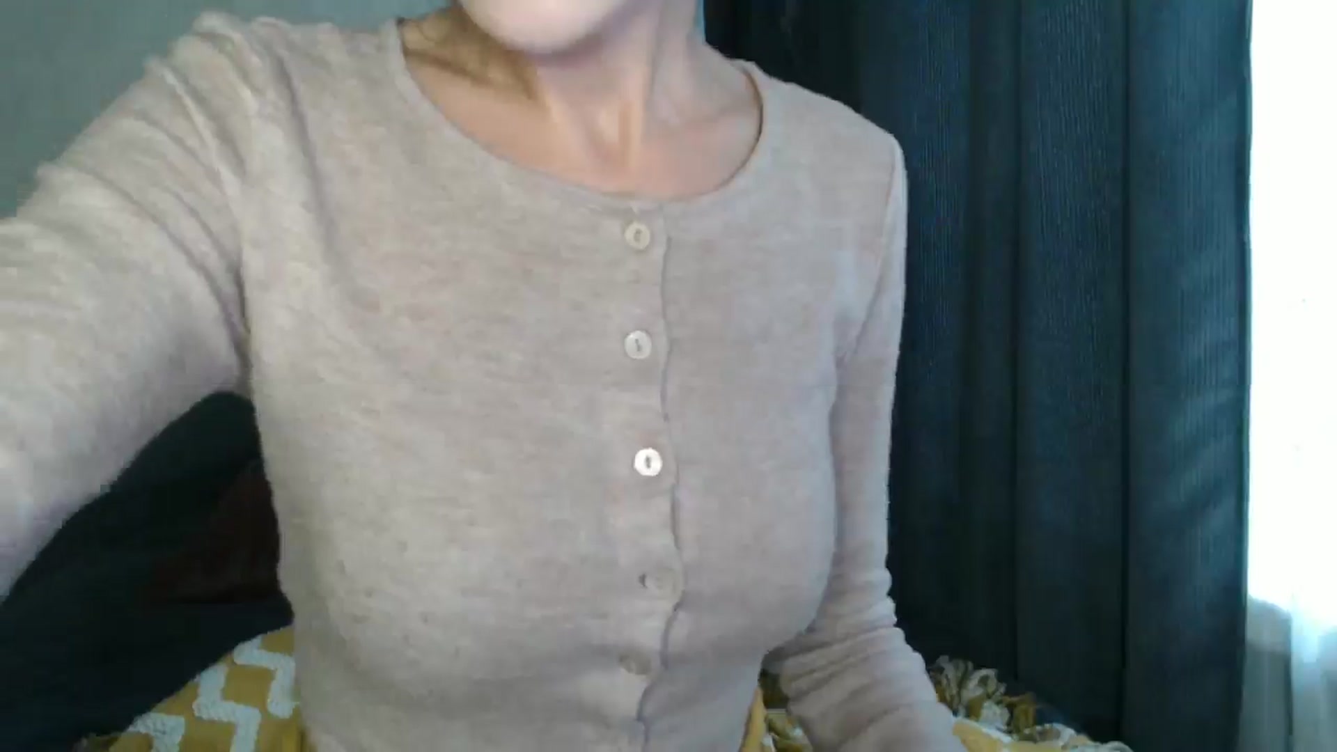 Gallery image thumbnail from Nora_Sweet's myfreecams stream on, 10/14/2024, 11:57 image 19 of 20