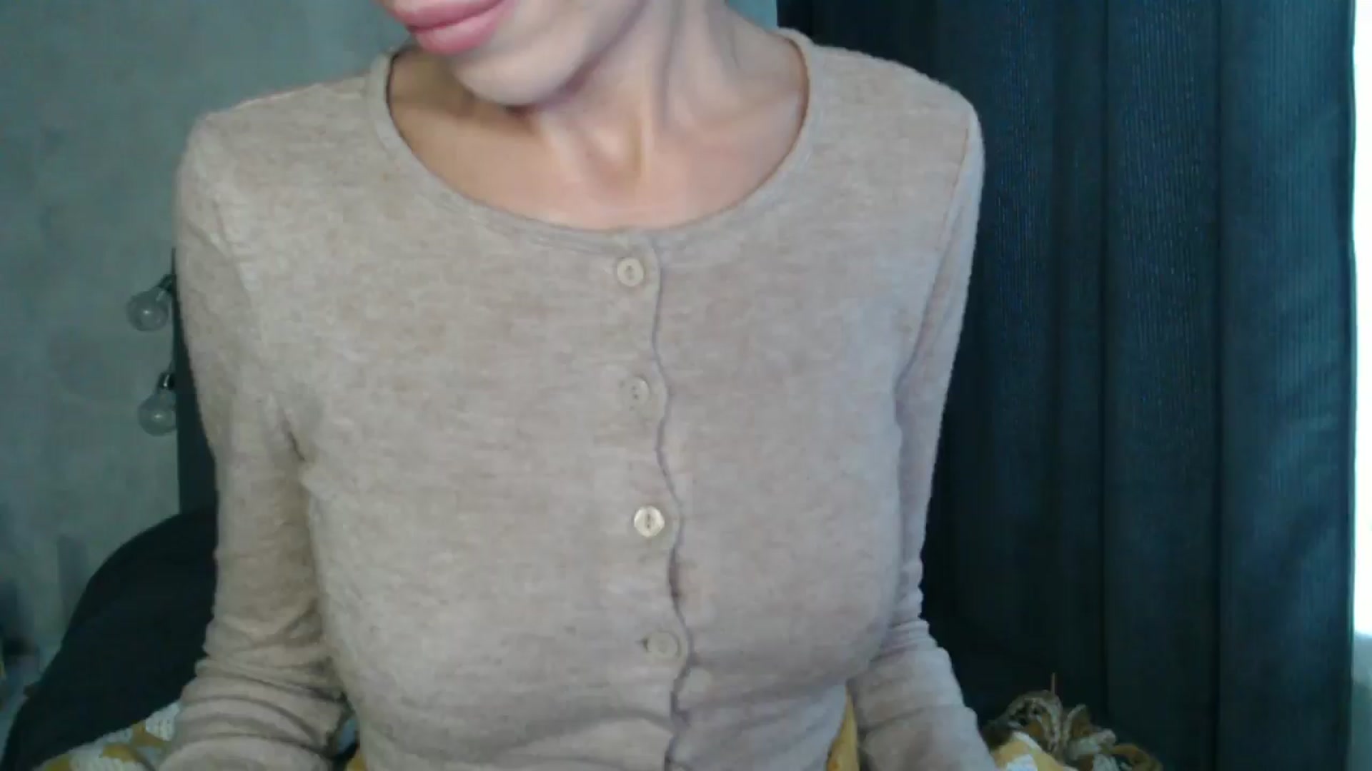 Gallery image thumbnail from Nora_Sweet's myfreecams stream on, 10/14/2024, 11:57 image 1 of 20