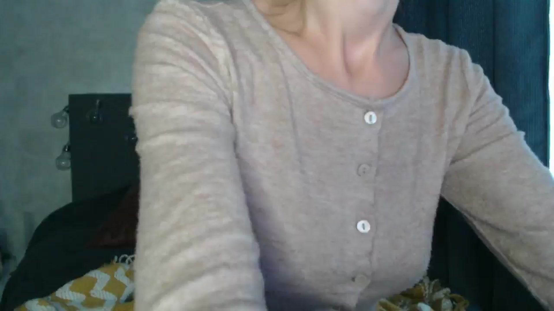 Gallery image thumbnail from Nora_Sweet's myfreecams stream on, 10/14/2024, 11:57 image 5 of 20