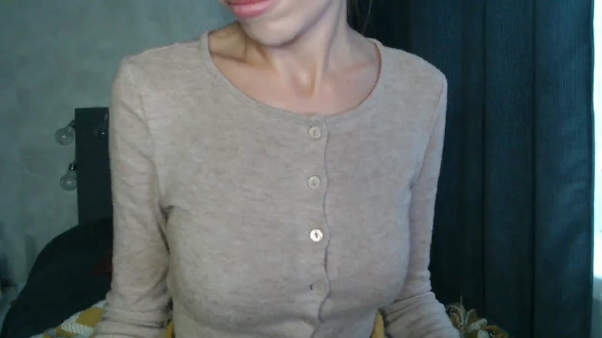 Gallery image thumbnail from Nora_Sweet's myfreecams stream on, 10/14/2024, 11:57 image 8 of 20