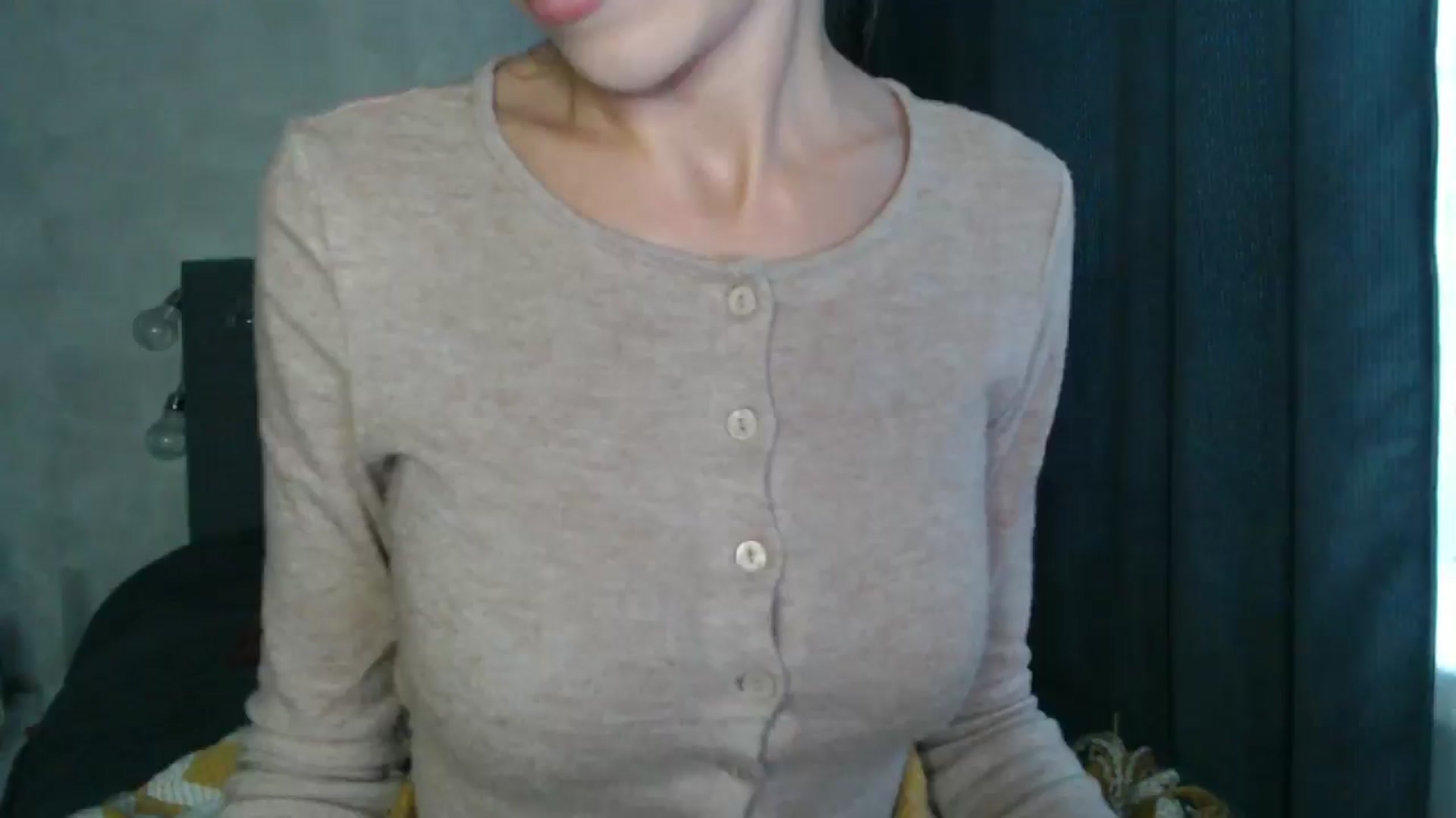 Gallery image thumbnail from Nora_Sweet's myfreecams stream on, 10/14/2024, 11:57 image 6 of 20