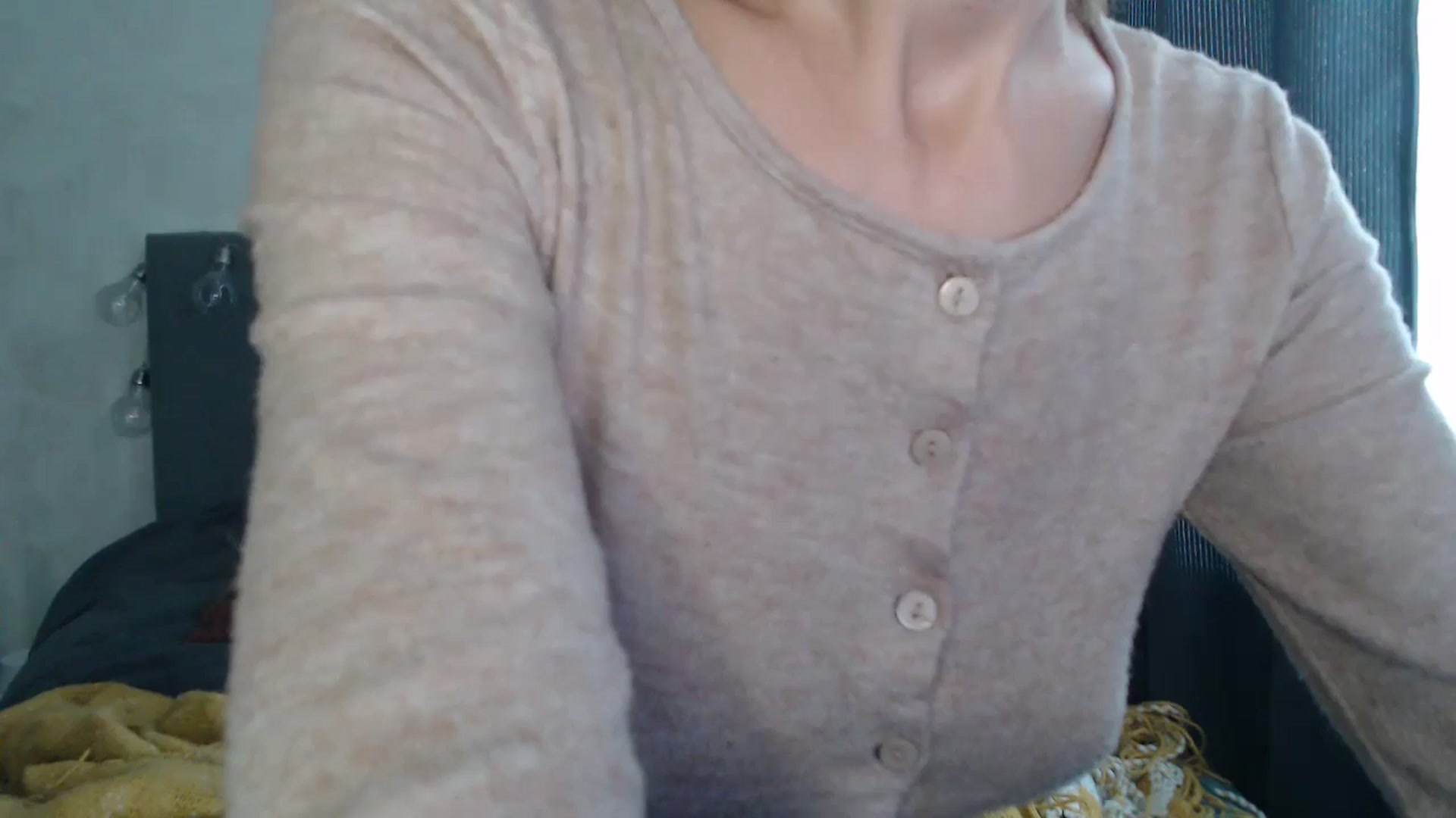 Gallery image thumbnail from Nora_Sweet's myfreecams stream on, 10/15/2024, 09:02 image 1 of 20