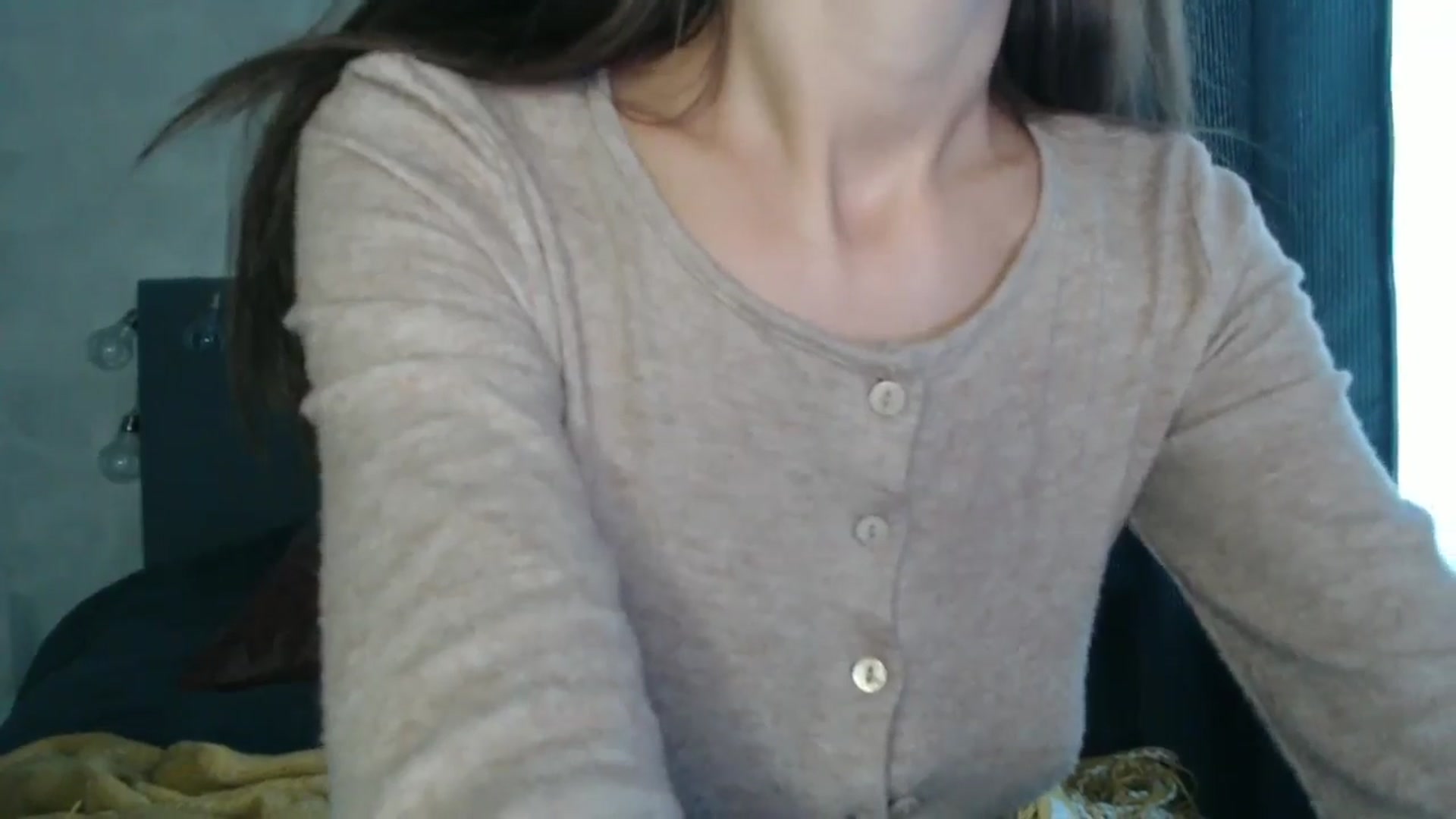 Gallery image thumbnail from Nora_Sweet's myfreecams stream on, 10/15/2024, 09:02 image 16 of 20