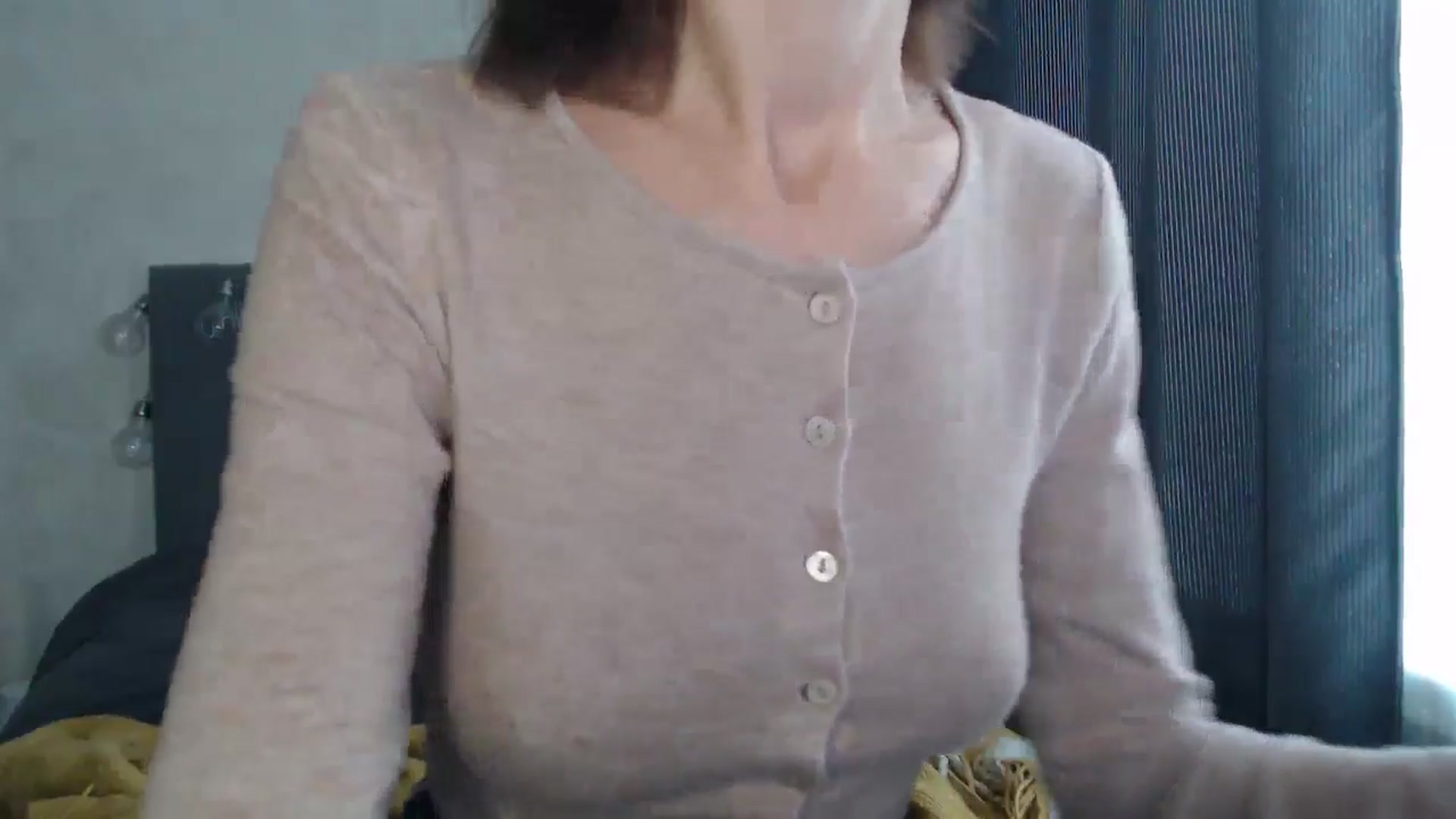 Gallery image thumbnail from Nora_Sweet's myfreecams stream on, 10/15/2024, 09:02 image 2 of 20