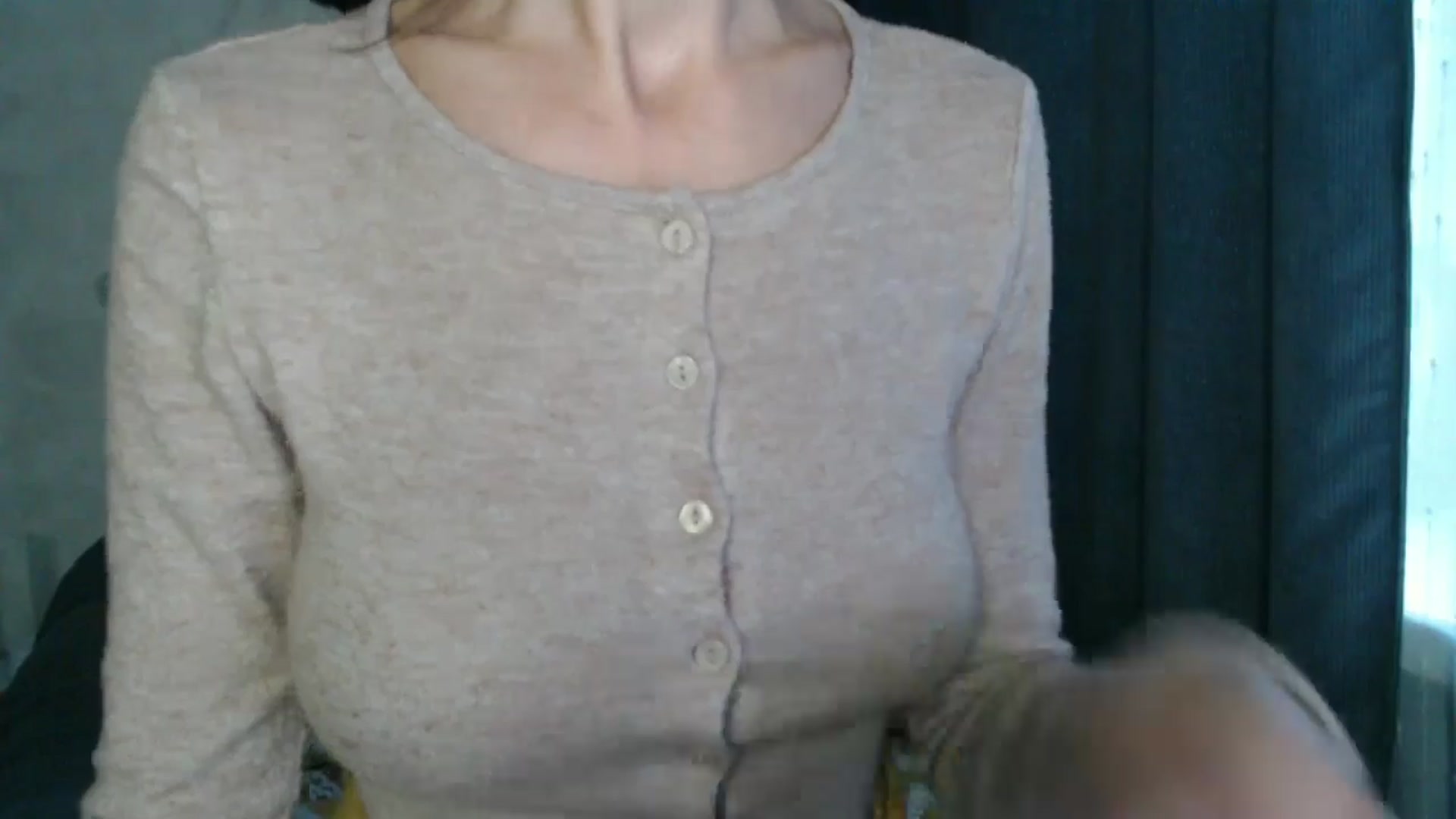 Gallery image thumbnail from Nora_Sweet's myfreecams stream on, 10/15/2024, 09:27 image 3 of 20