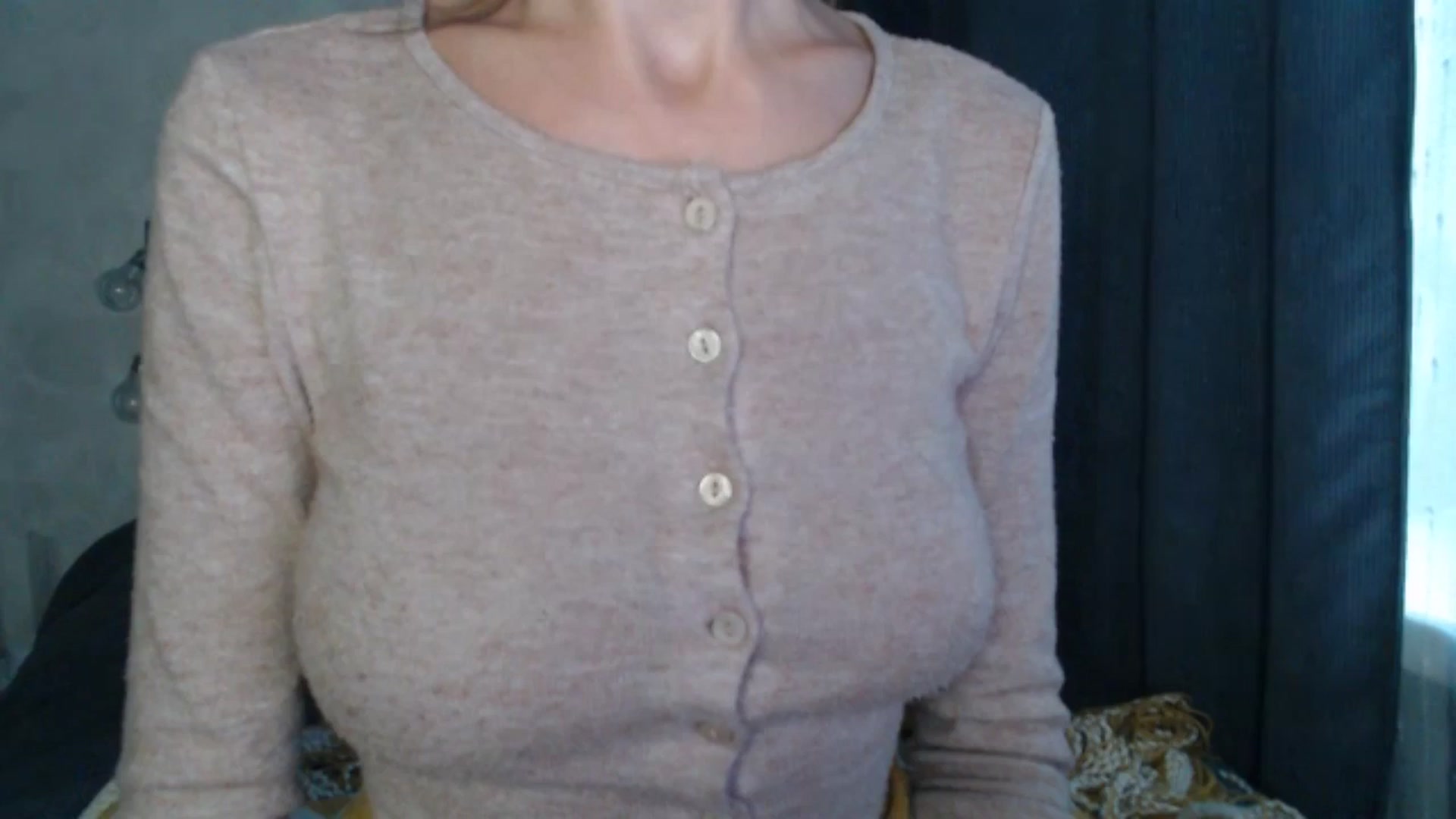 Gallery image thumbnail from Nora_Sweet's myfreecams stream on, 10/15/2024, 09:27 image 1 of 20