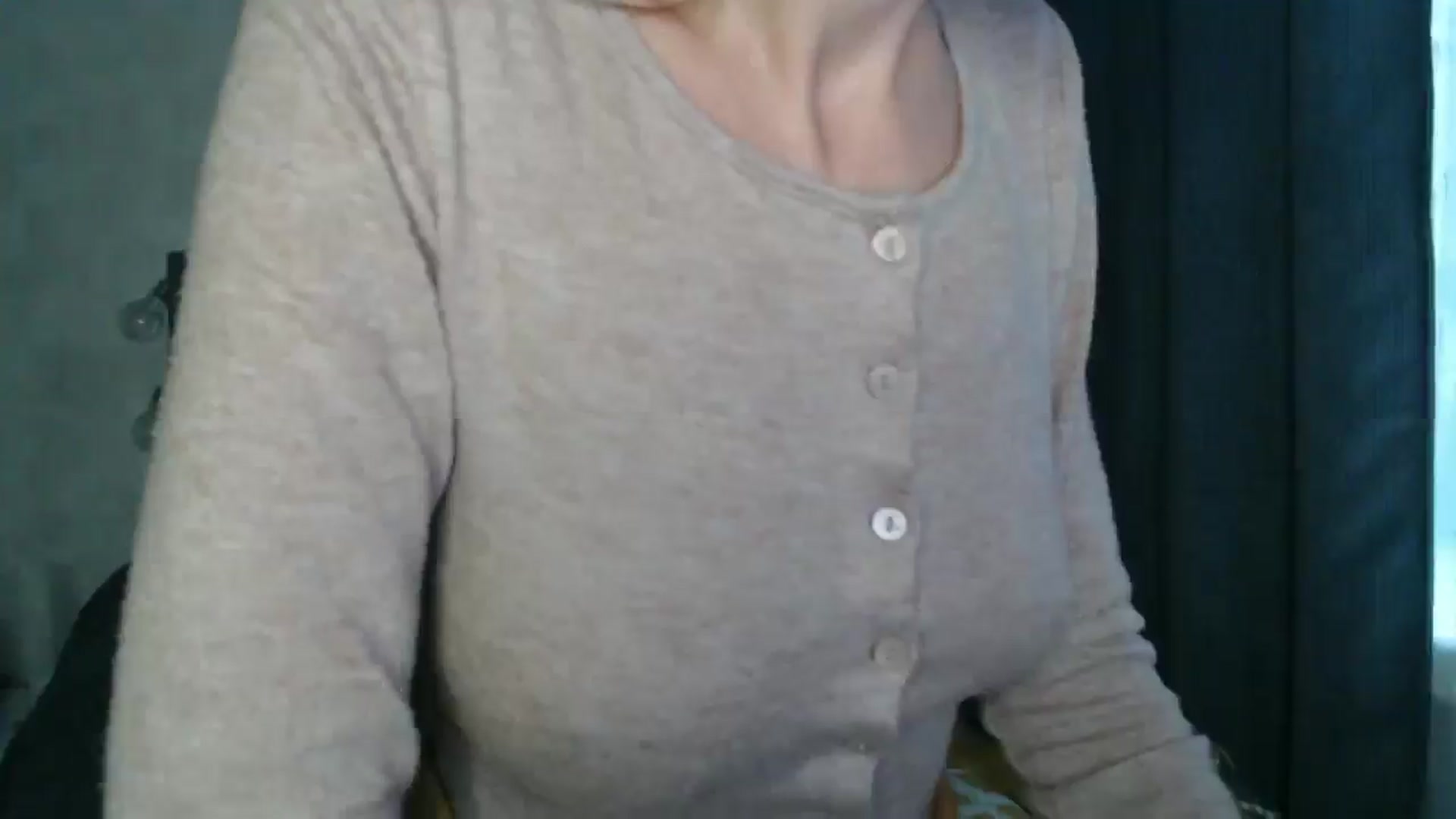 Gallery image thumbnail from Nora_Sweet's myfreecams stream on, 10/15/2024, 09:27 image 16 of 20