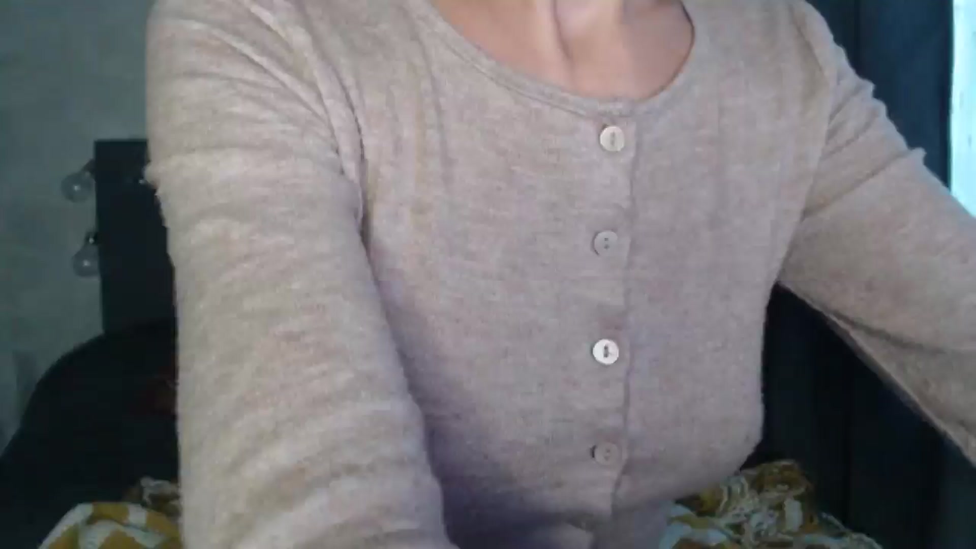 Gallery image thumbnail from Nora_Sweet's myfreecams stream on, 10/15/2024, 09:27 image 5 of 20