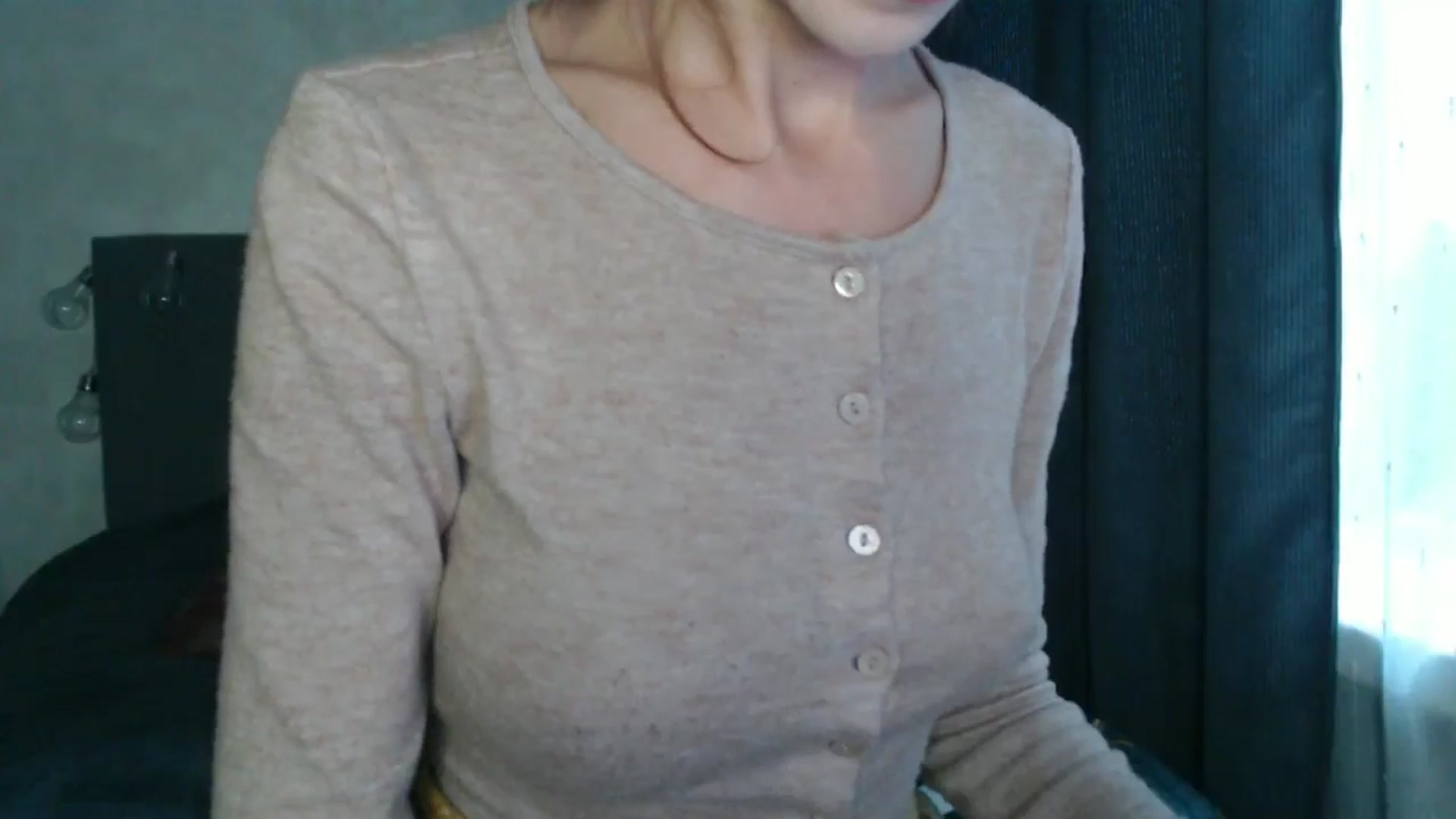 Gallery image thumbnail from Nora_Sweet's myfreecams stream on, 10/16/2024, 11:57 image 5 of 20