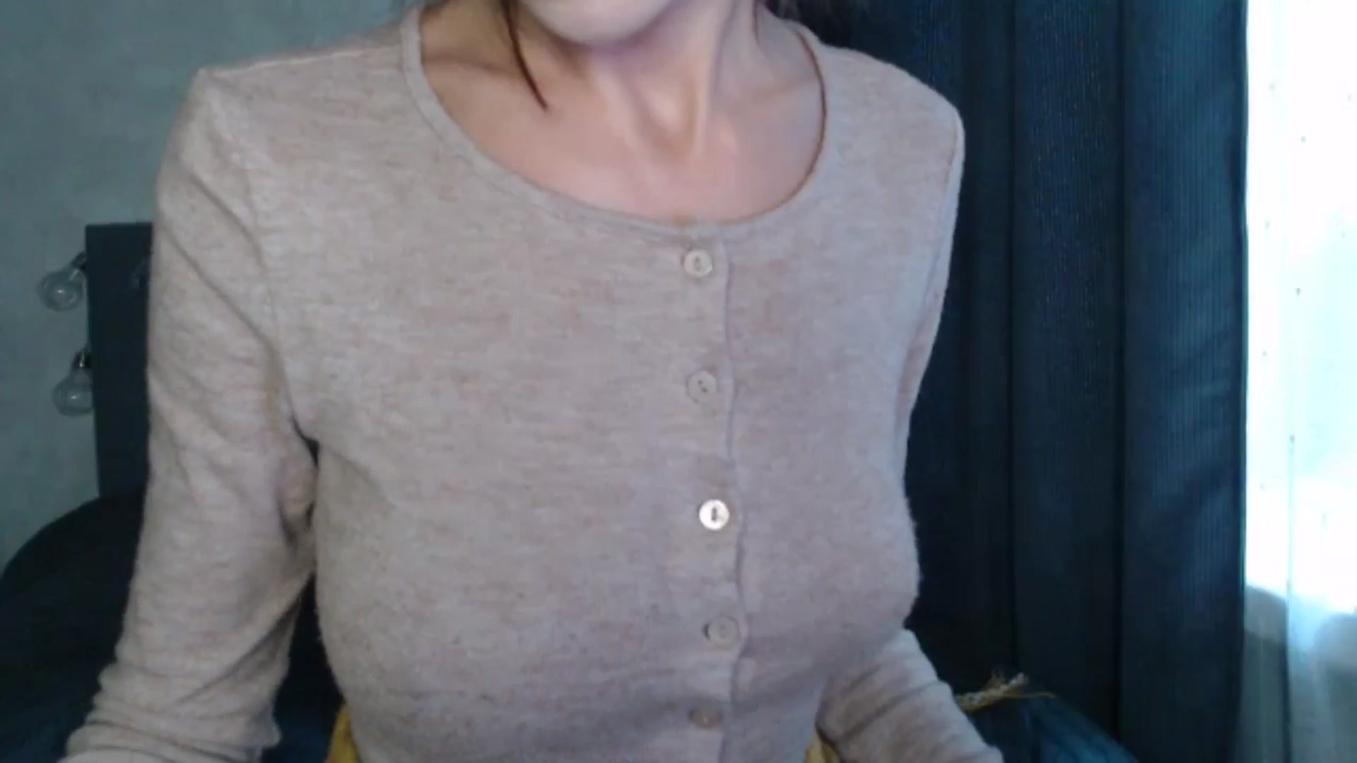 Gallery image thumbnail from Nora_Sweet's myfreecams stream on, 10/16/2024, 11:57 image 7 of 20