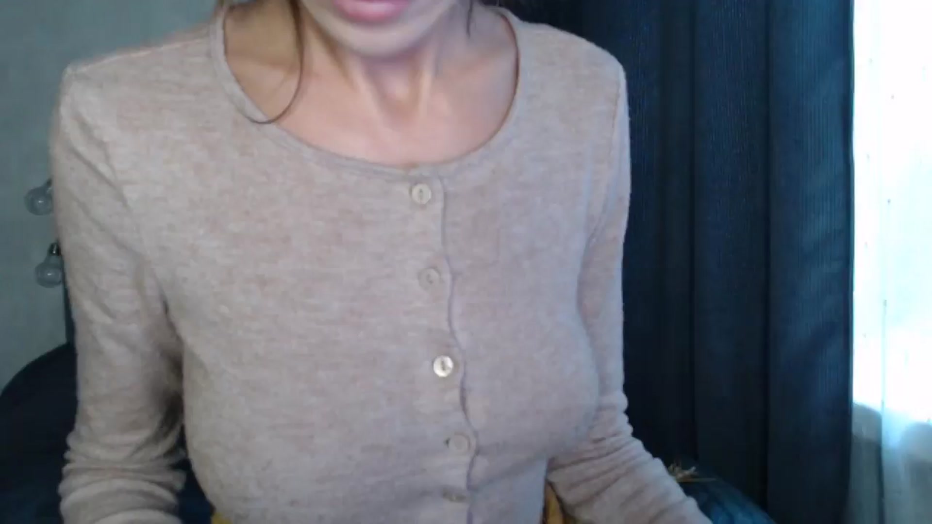 Gallery image thumbnail from Nora_Sweet's myfreecams stream on, 10/16/2024, 11:57 image 18 of 20