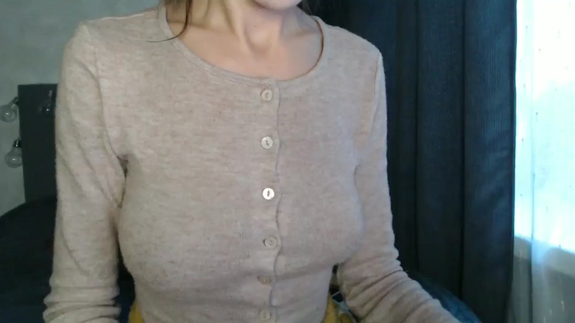 Gallery image thumbnail from Nora_Sweet's myfreecams stream on, 10/16/2024, 12:50 image 7 of 20
