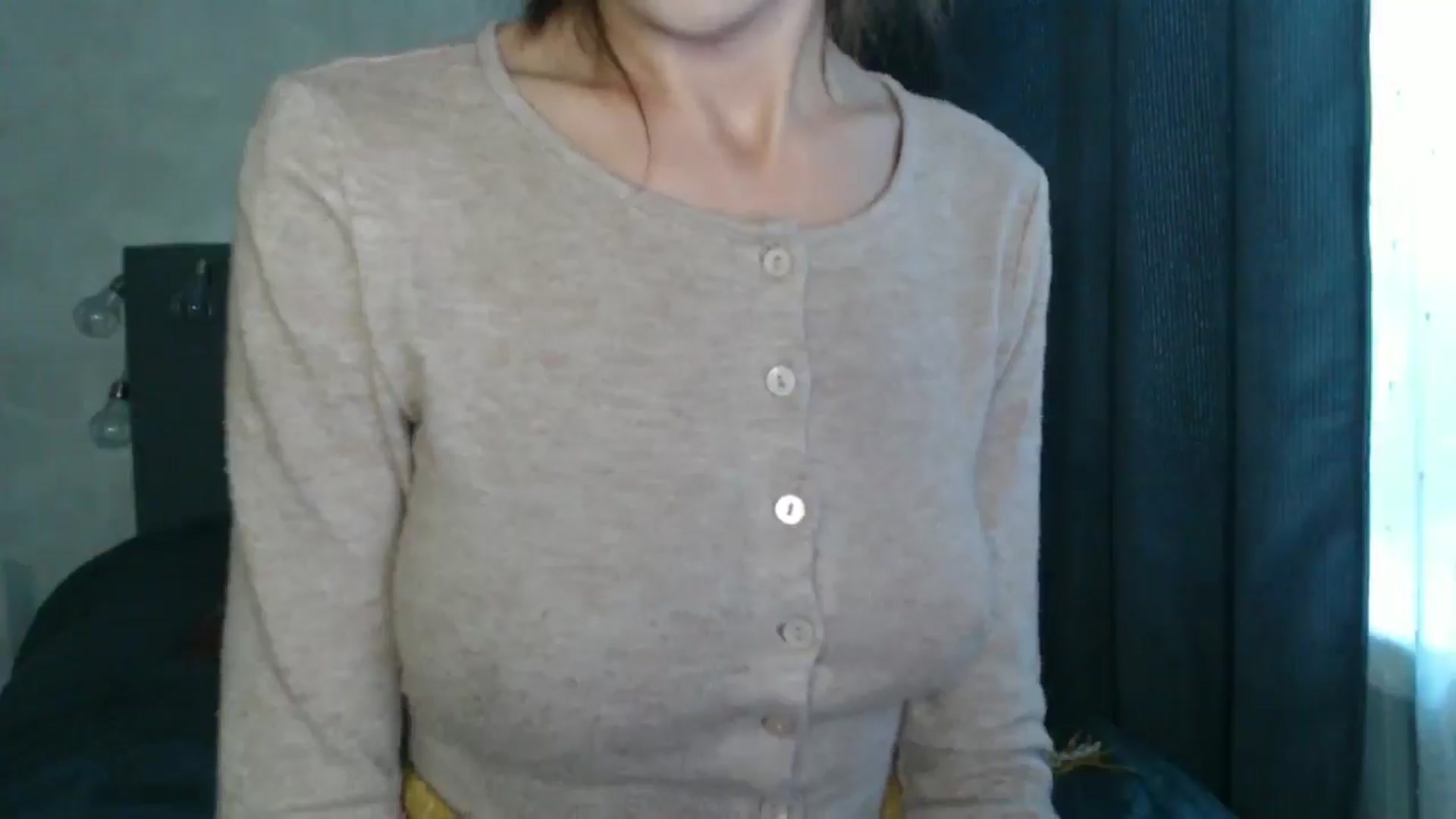 Gallery image thumbnail from Nora_Sweet's myfreecams stream on, 10/16/2024, 12:50 image 3 of 20