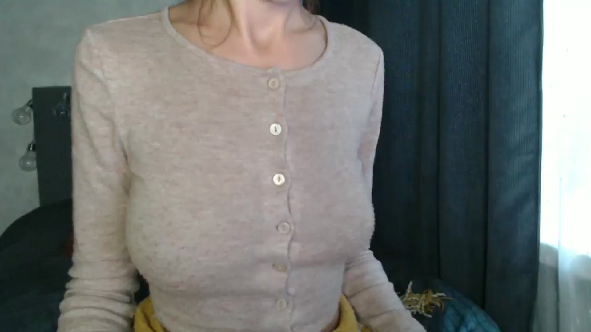 Gallery image thumbnail from Nora_Sweet's myfreecams stream on, 10/16/2024, 12:50 image 20 of 20
