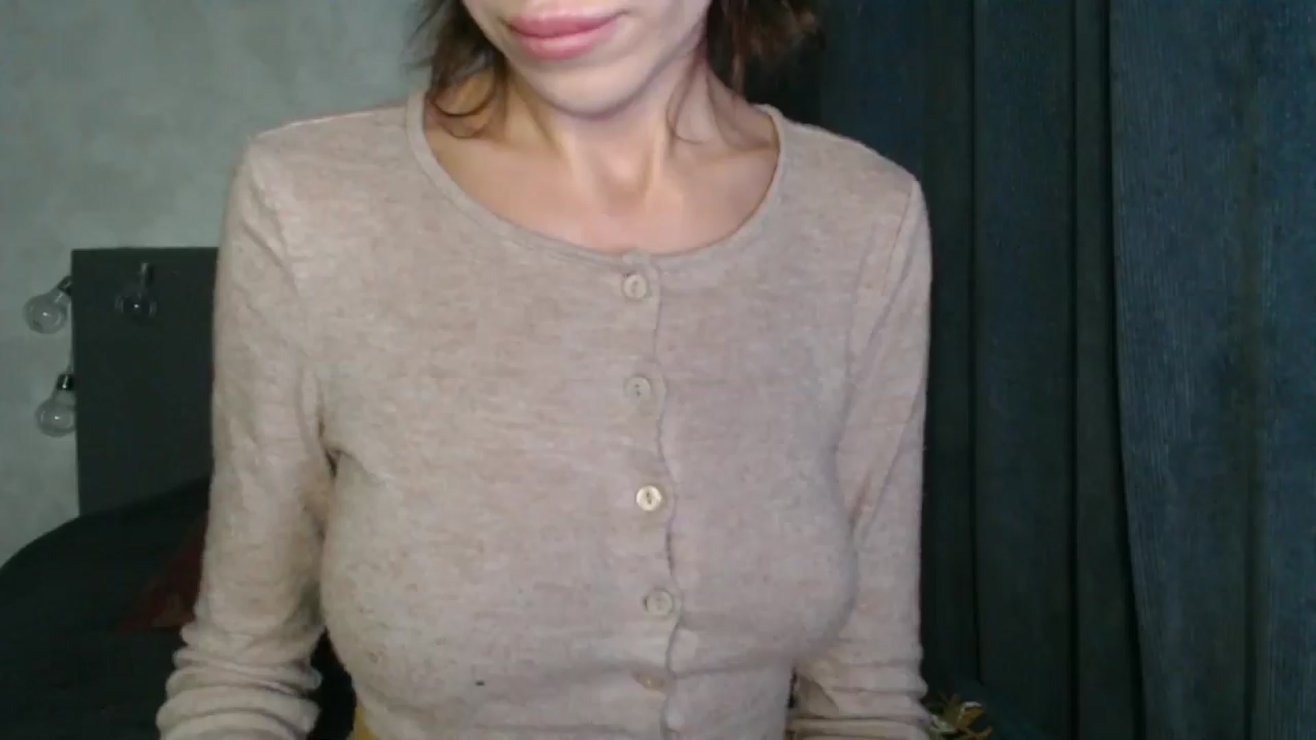 Gallery image thumbnail from Nora_Sweet's myfreecams stream on, 10/16/2024, 14:06 image 9 of 20