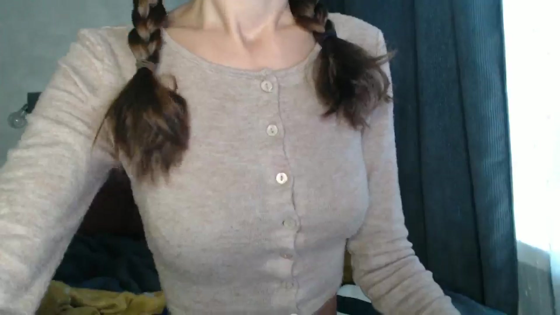 Gallery image thumbnail from Nora_Sweet's myfreecams stream on, 10/17/2024, 07:46 image 17 of 20