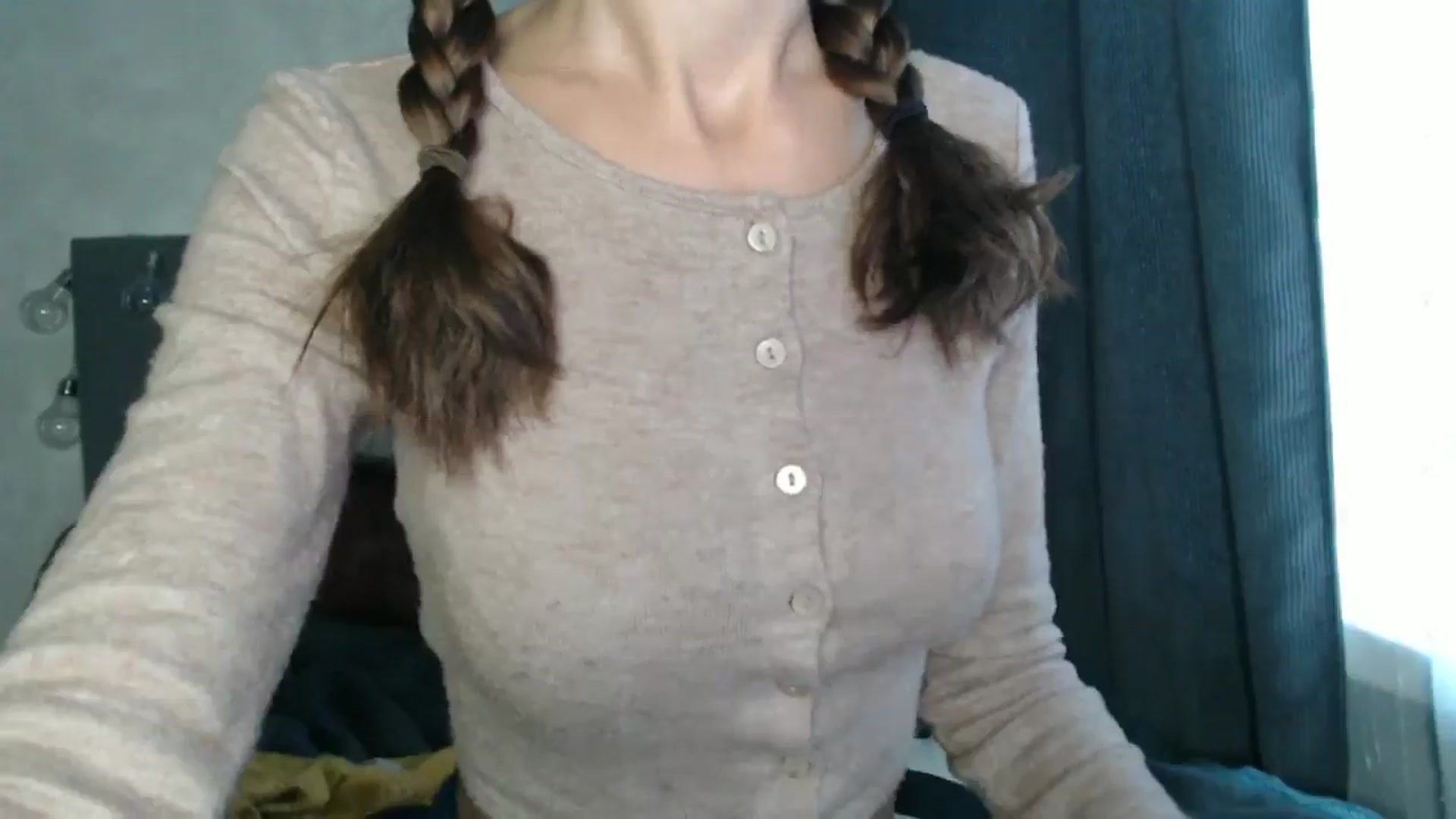 Gallery image thumbnail from Nora_Sweet's myfreecams stream on, 10/17/2024, 07:46 image 4 of 20
