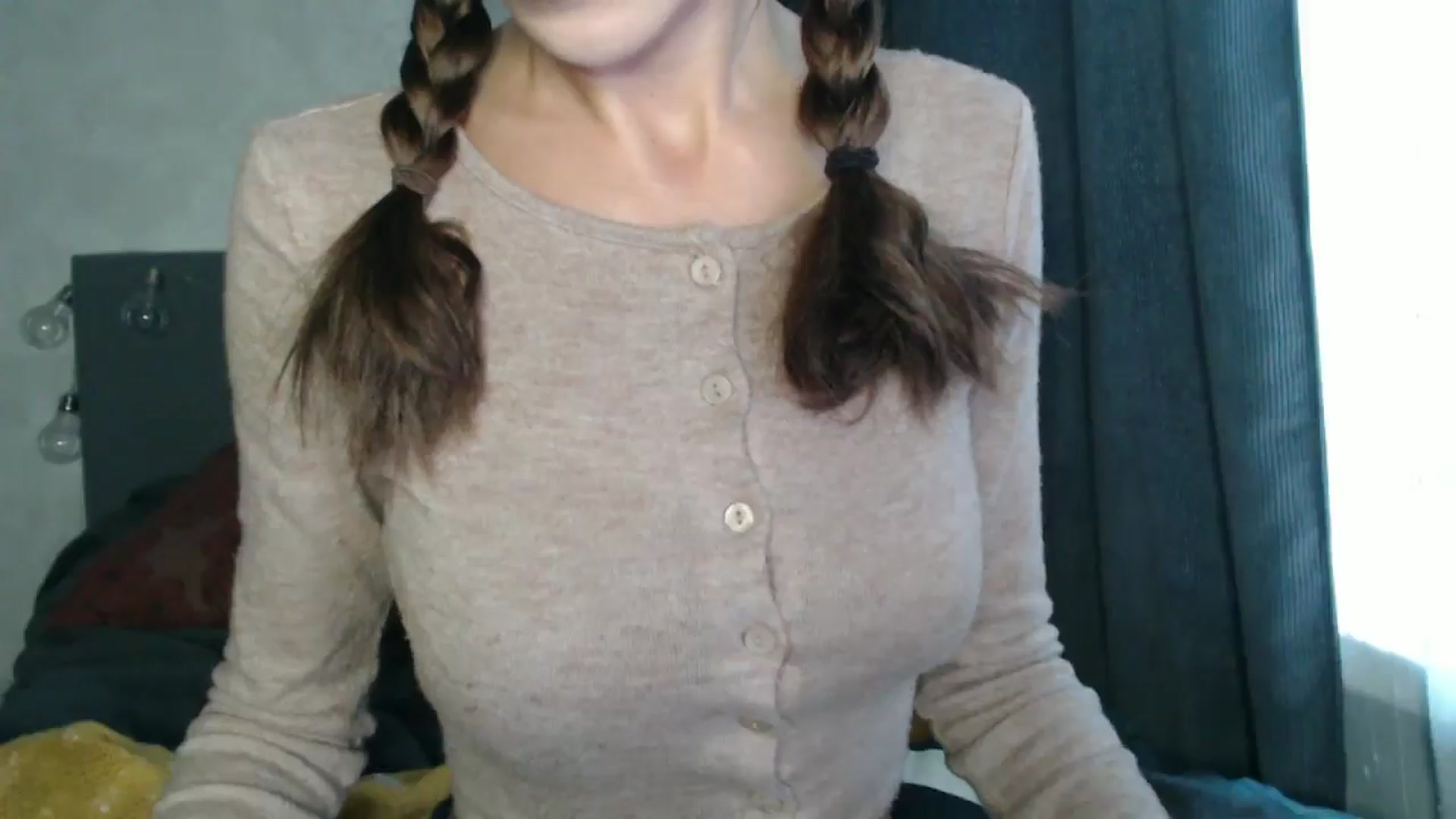 Gallery image thumbnail from Nora_Sweet's myfreecams stream on, 10/17/2024, 07:46 image 6 of 20