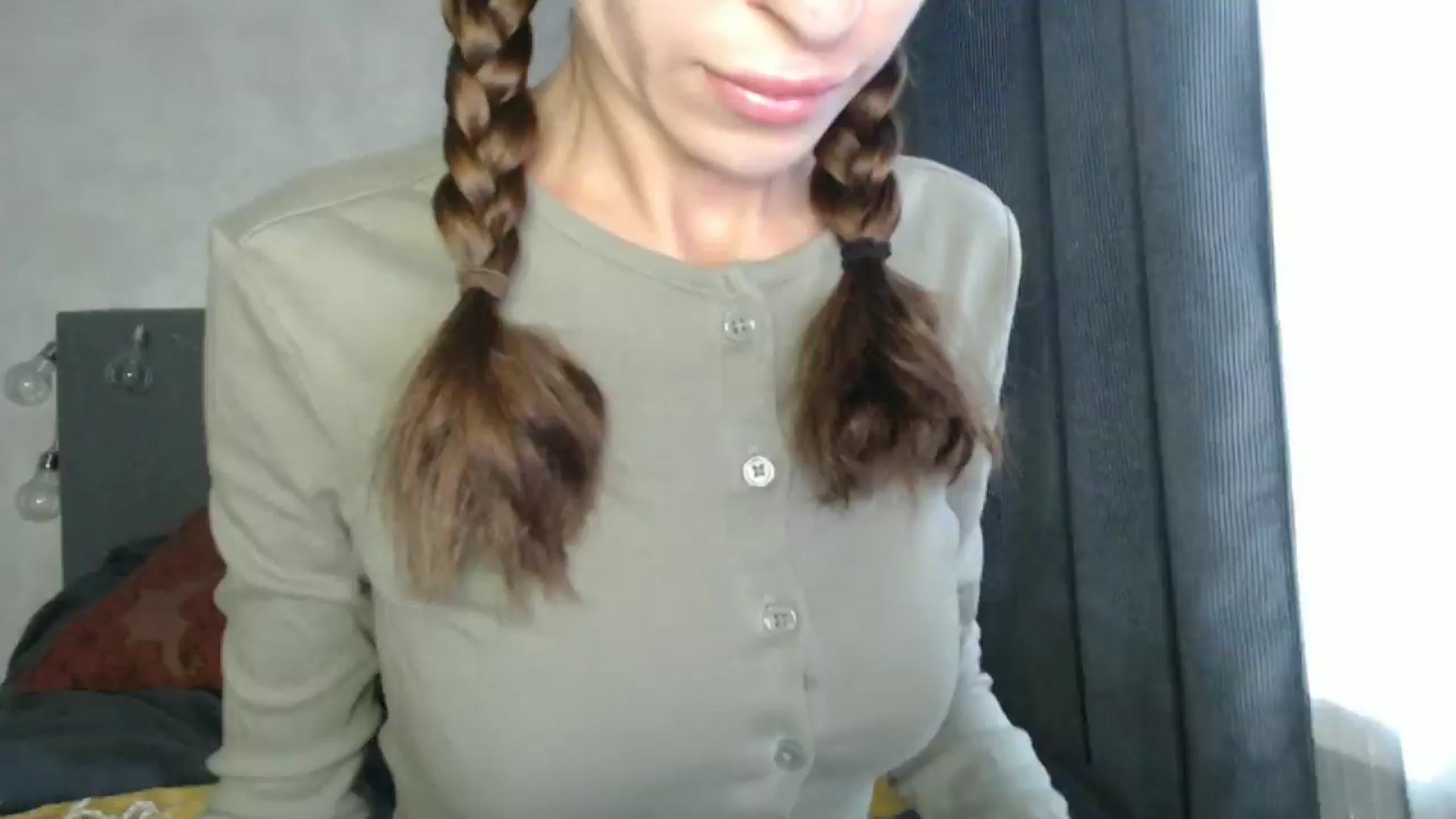 Gallery image thumbnail from Nora_Sweet's myfreecams stream on, 10/17/2024, 08:26 image 17 of 20