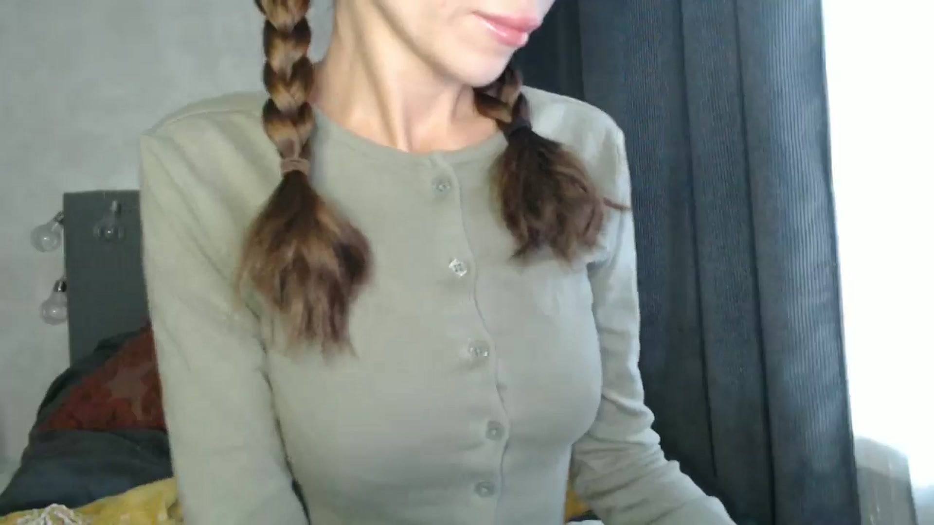 Gallery image thumbnail from Nora_Sweet's myfreecams stream on, 10/17/2024, 08:26 image 11 of 20