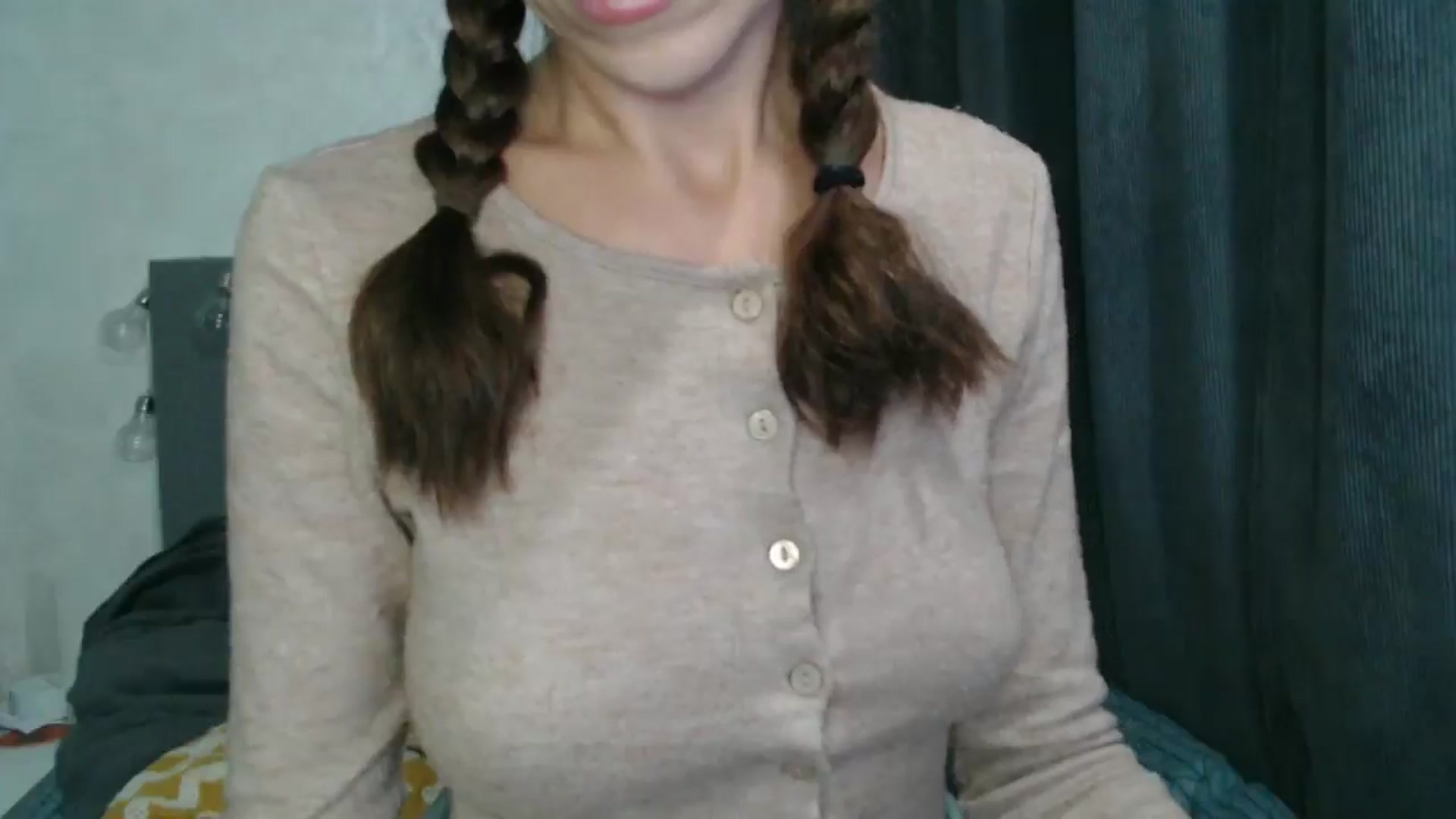 Gallery image thumbnail from Nora_Sweet's myfreecams stream on, 10/17/2024, 17:04 image 10 of 20