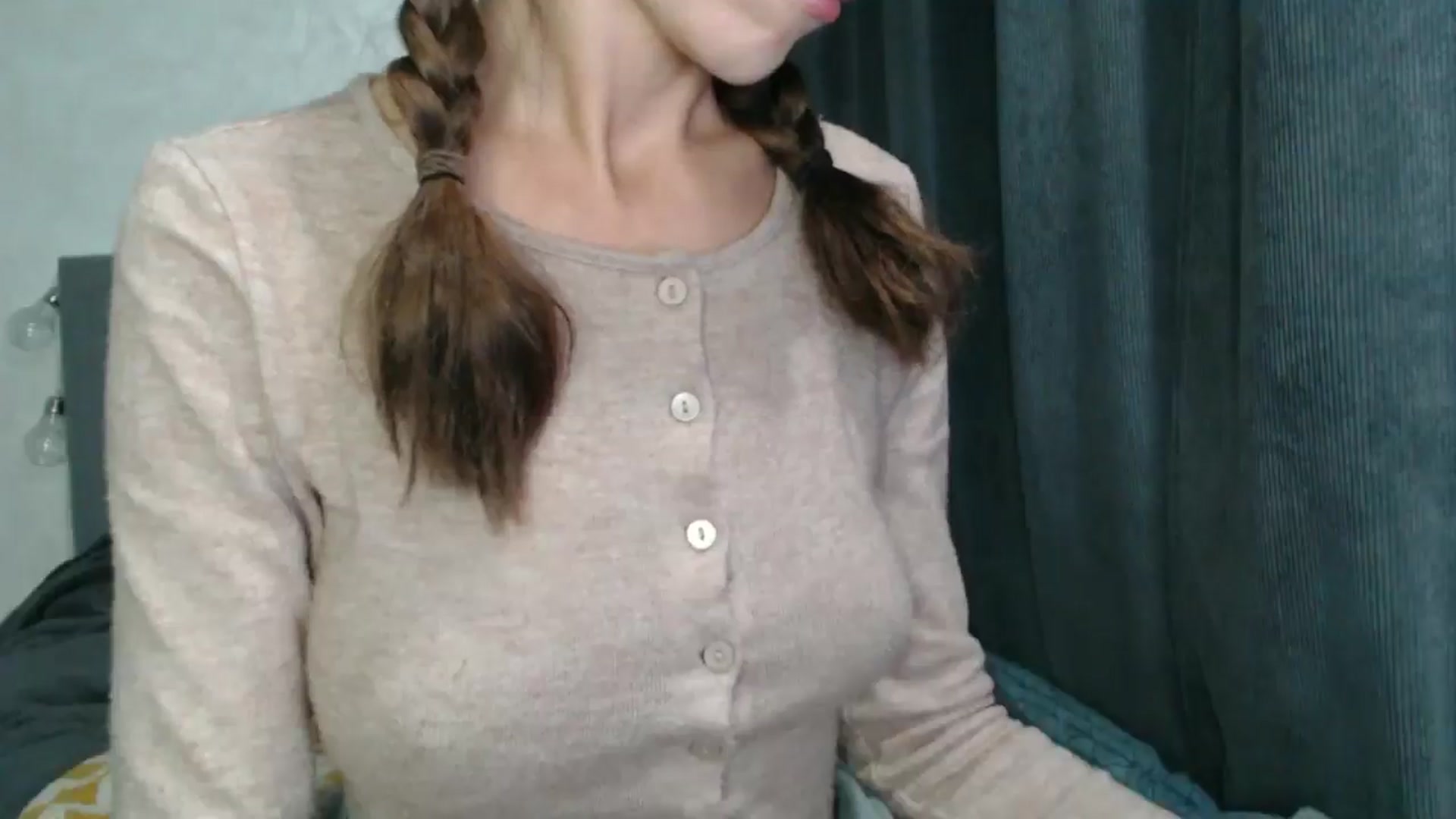 Gallery image thumbnail from Nora_Sweet's myfreecams stream on, 10/17/2024, 17:04 image 17 of 20