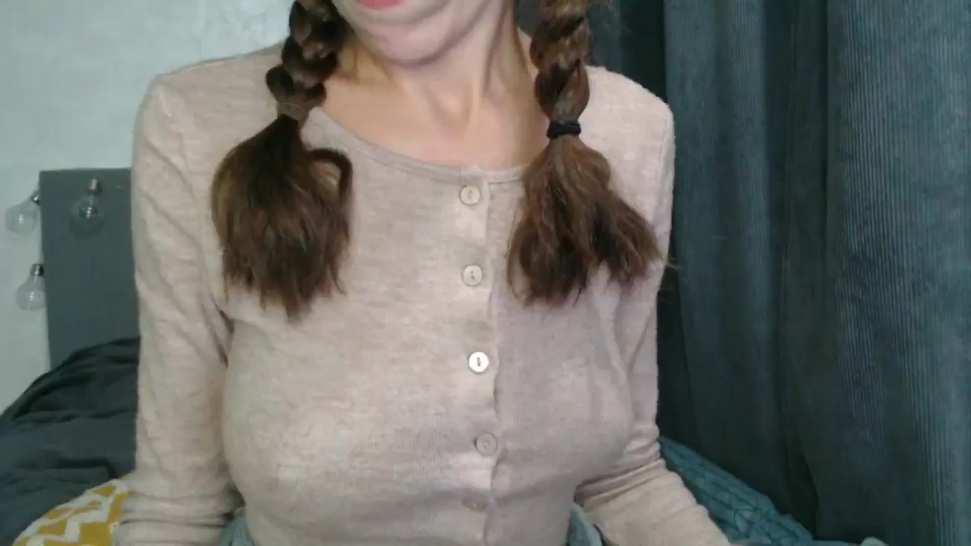 Gallery image thumbnail from Nora_Sweet's myfreecams stream on, 10/17/2024, 17:04 image 16 of 20