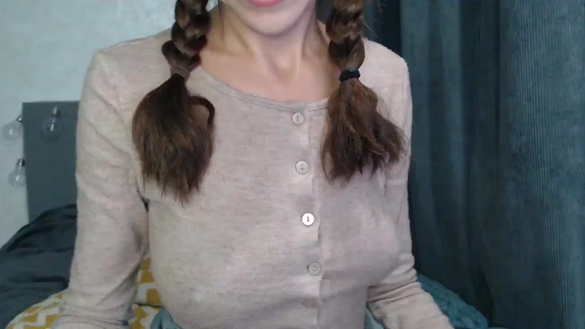 Gallery image thumbnail from Nora_Sweet's myfreecams stream on, 10/17/2024, 17:04 image 19 of 20