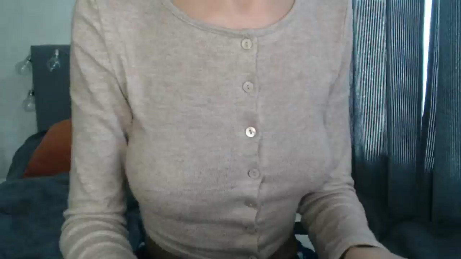 Gallery image thumbnail from Nora_Sweet's myfreecams stream on, 10/18/2024, 08:18 image 1 of 20