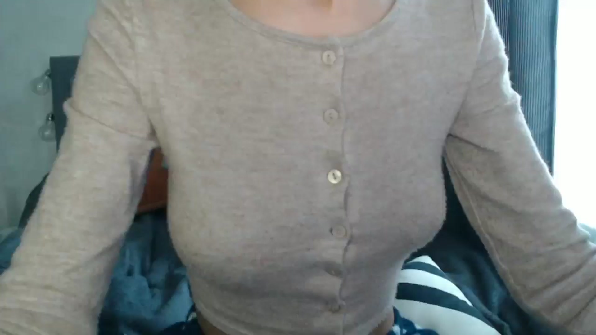 Gallery image thumbnail from Nora_Sweet's myfreecams stream on, 10/18/2024, 08:18 image 4 of 20