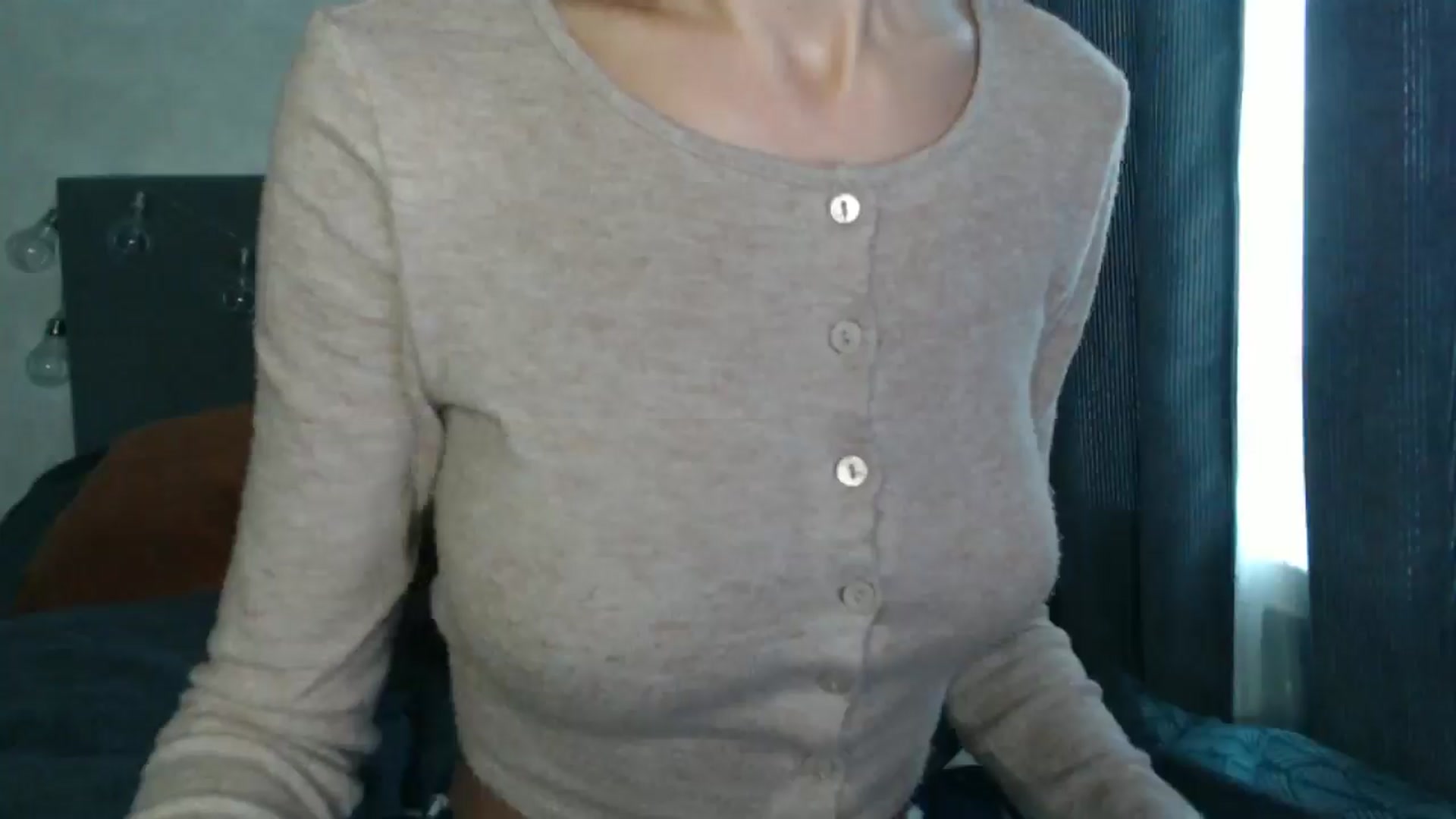 Gallery image thumbnail from Nora_Sweet's myfreecams stream on, 10/18/2024, 08:57 image 13 of 20