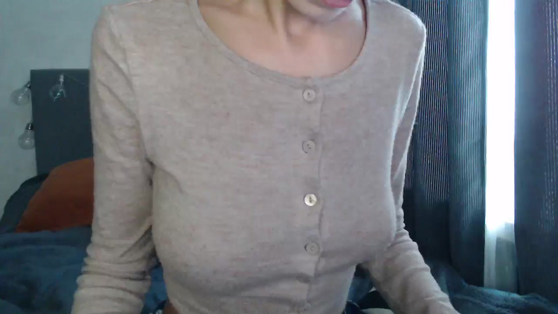 Gallery image thumbnail from Nora_Sweet's myfreecams stream on, 10/18/2024, 08:57 image 2 of 20
