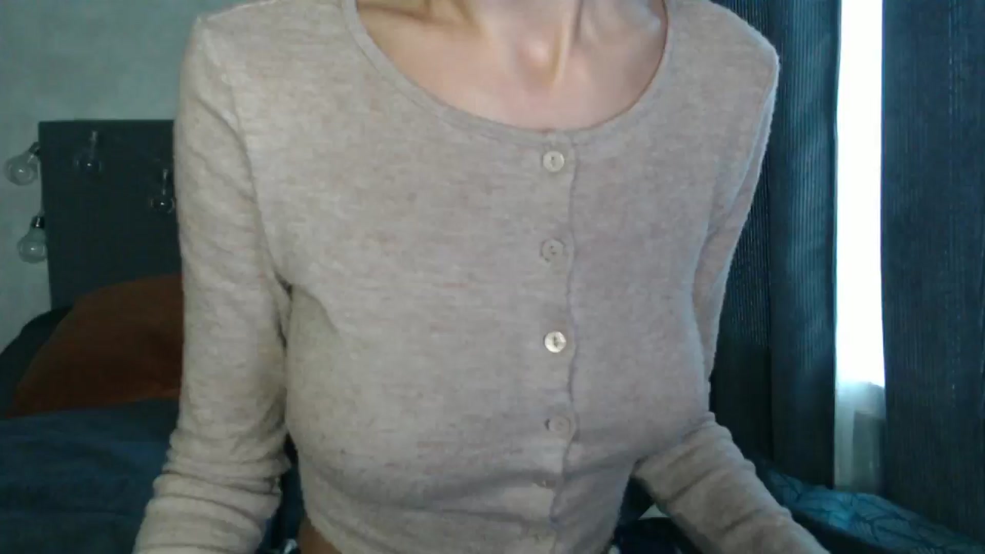 Gallery image thumbnail from Nora_Sweet's myfreecams stream on, 10/18/2024, 08:57 image 14 of 20