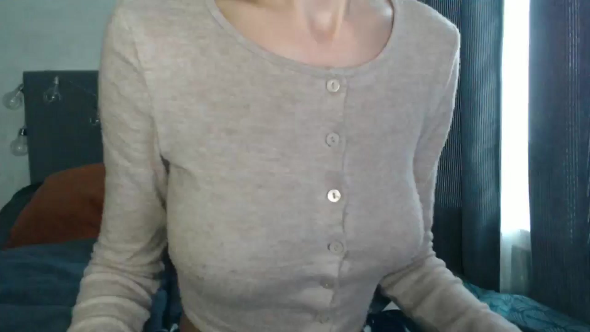 Gallery image thumbnail from Nora_Sweet's myfreecams stream on, 10/18/2024, 08:57 image 15 of 20
