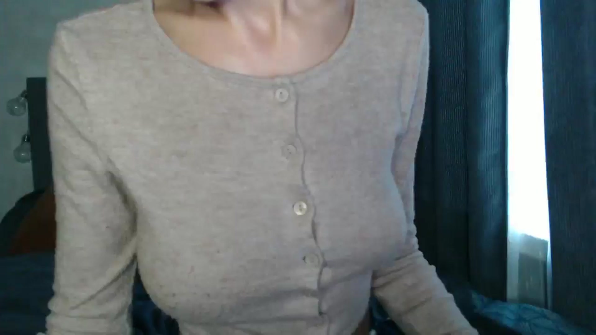 Gallery image thumbnail from Nora_Sweet's myfreecams stream on, 10/18/2024, 08:57 image 19 of 20